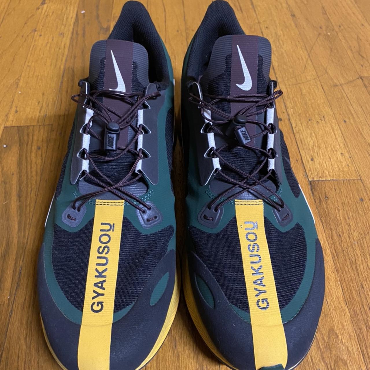 Nike gyakusou zoom top pegasus 35