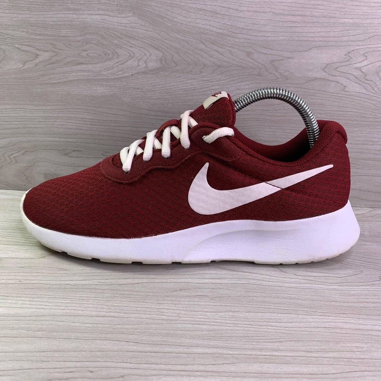 maroon tanjun nike