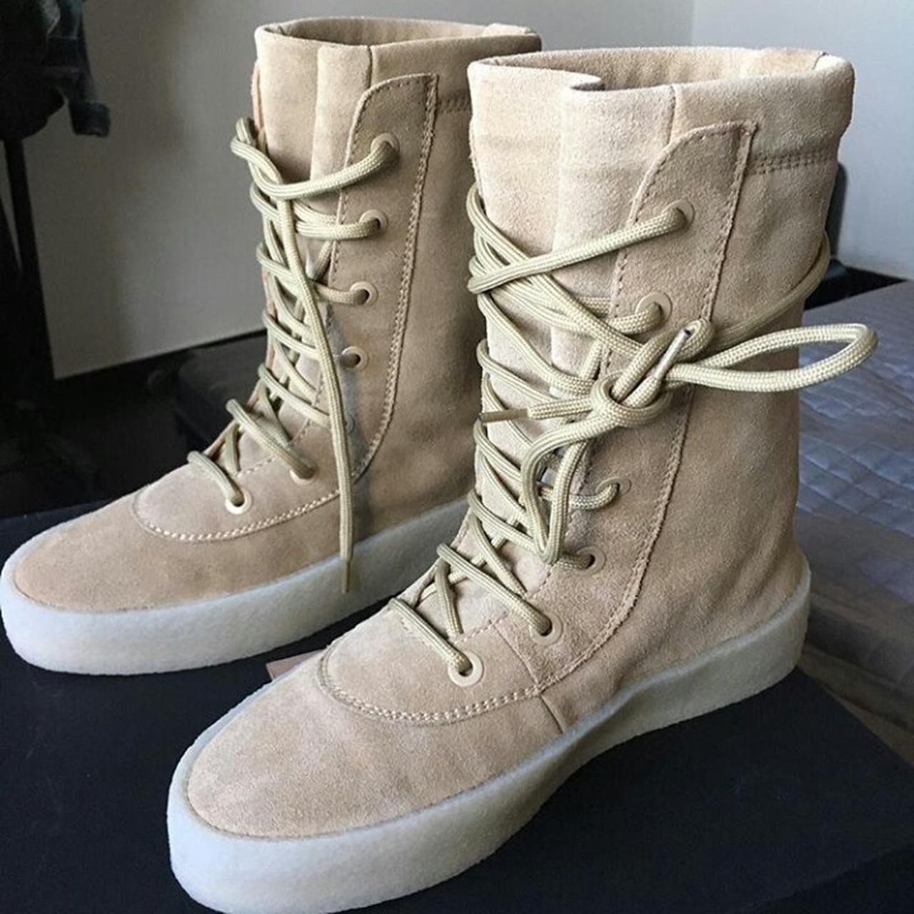 Yeezy season 2 crepe boot size 38,39,41,42,43 Let me...