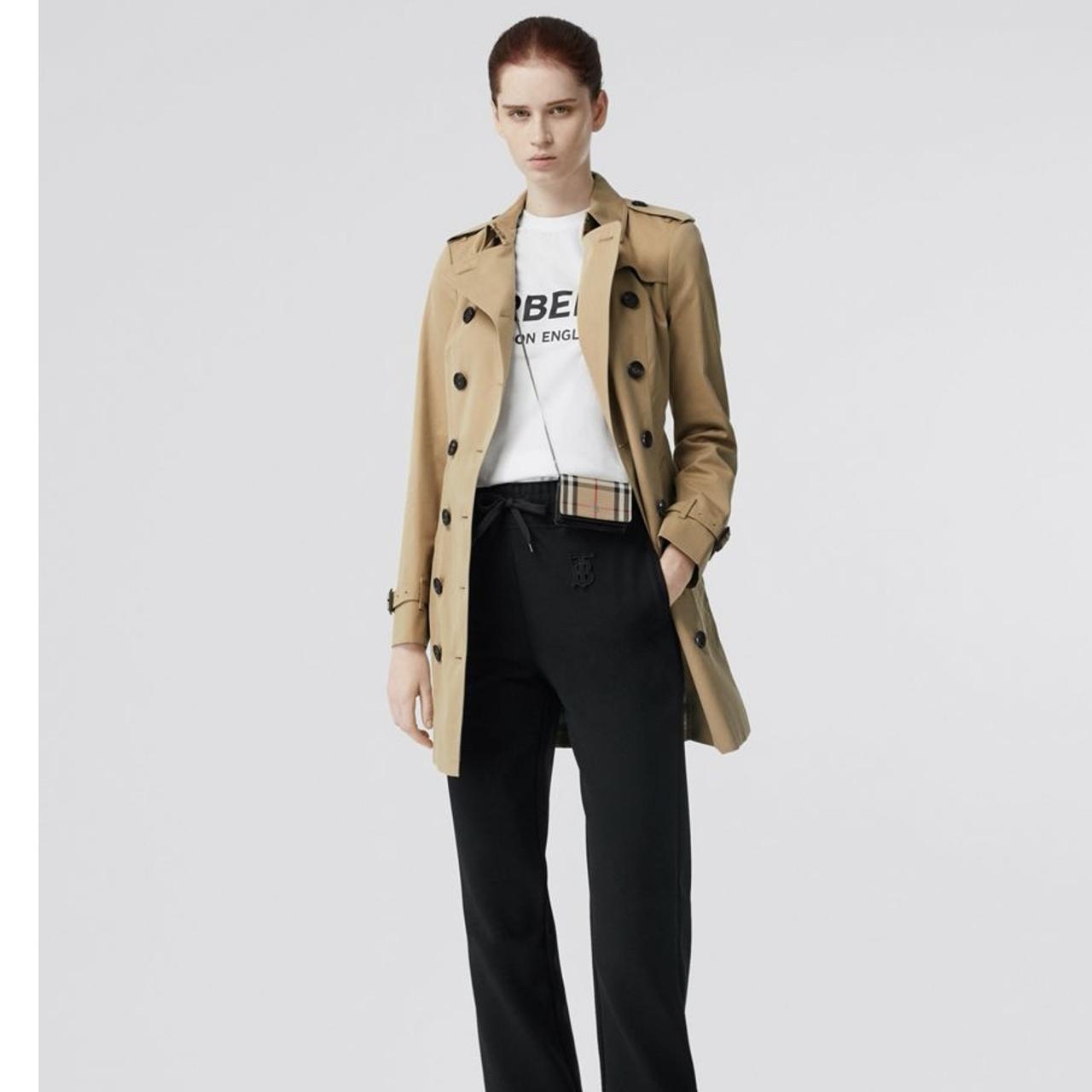 Sold out!Burberry The Sandringham Mid-length Trench | Depop