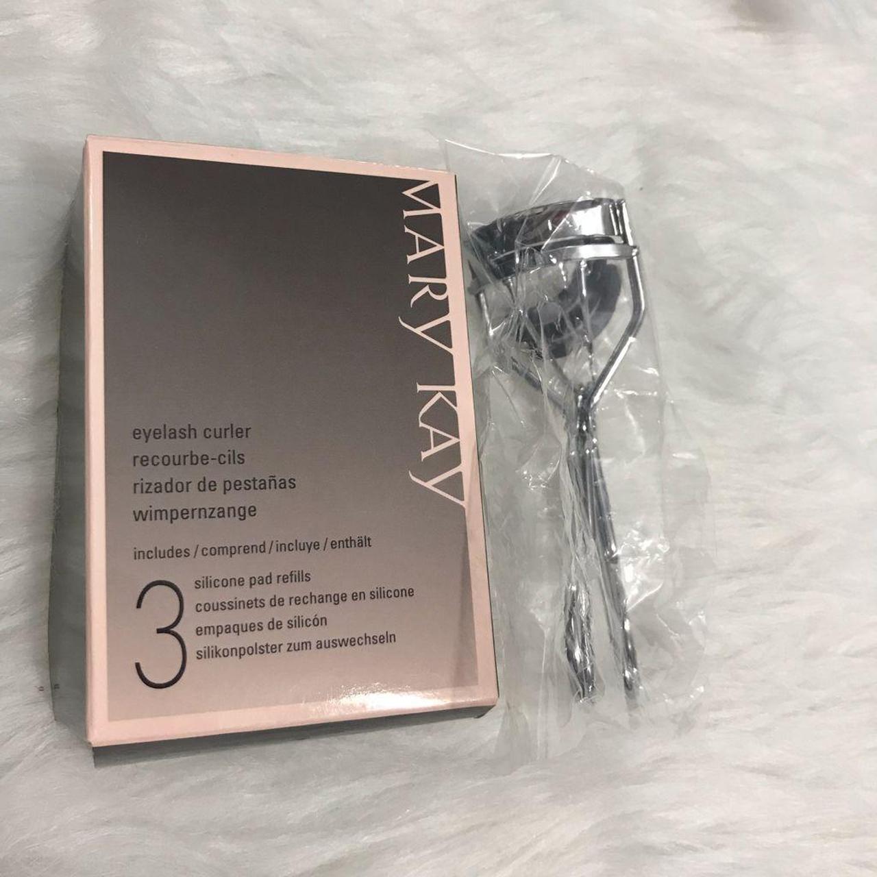 Product Image 1 - Mary Kay eye lash curler
Includes