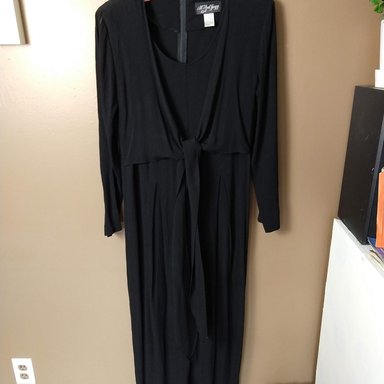 Product Image 1 - This is a fab jumpsuit