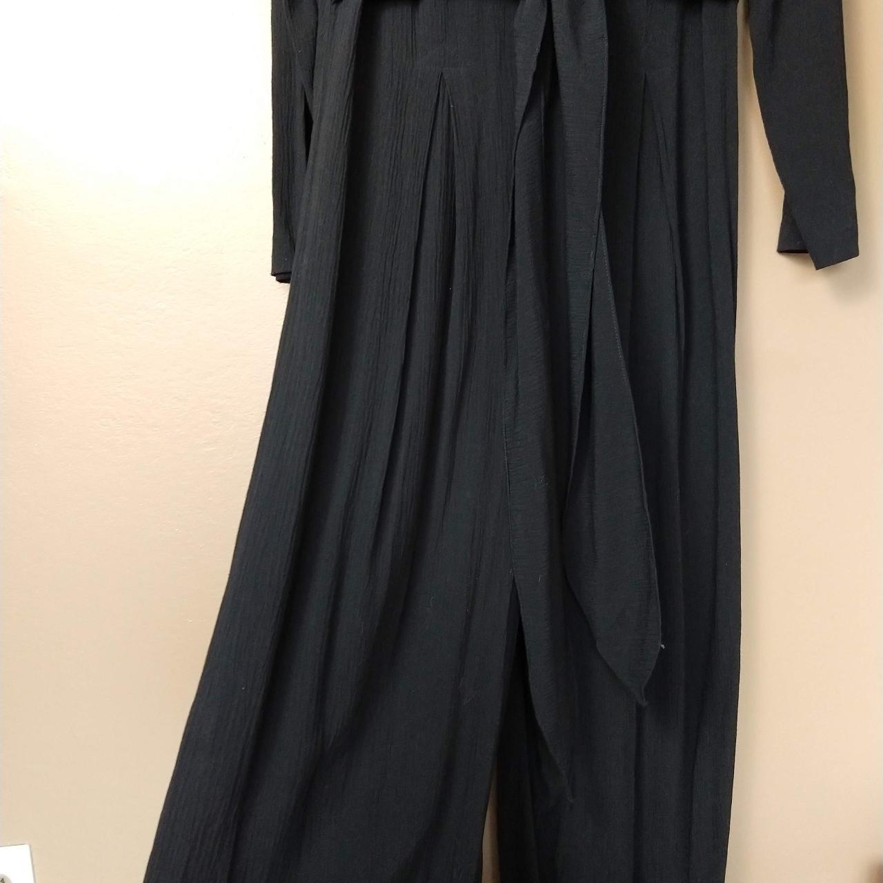Product Image 2 - This is a fab jumpsuit