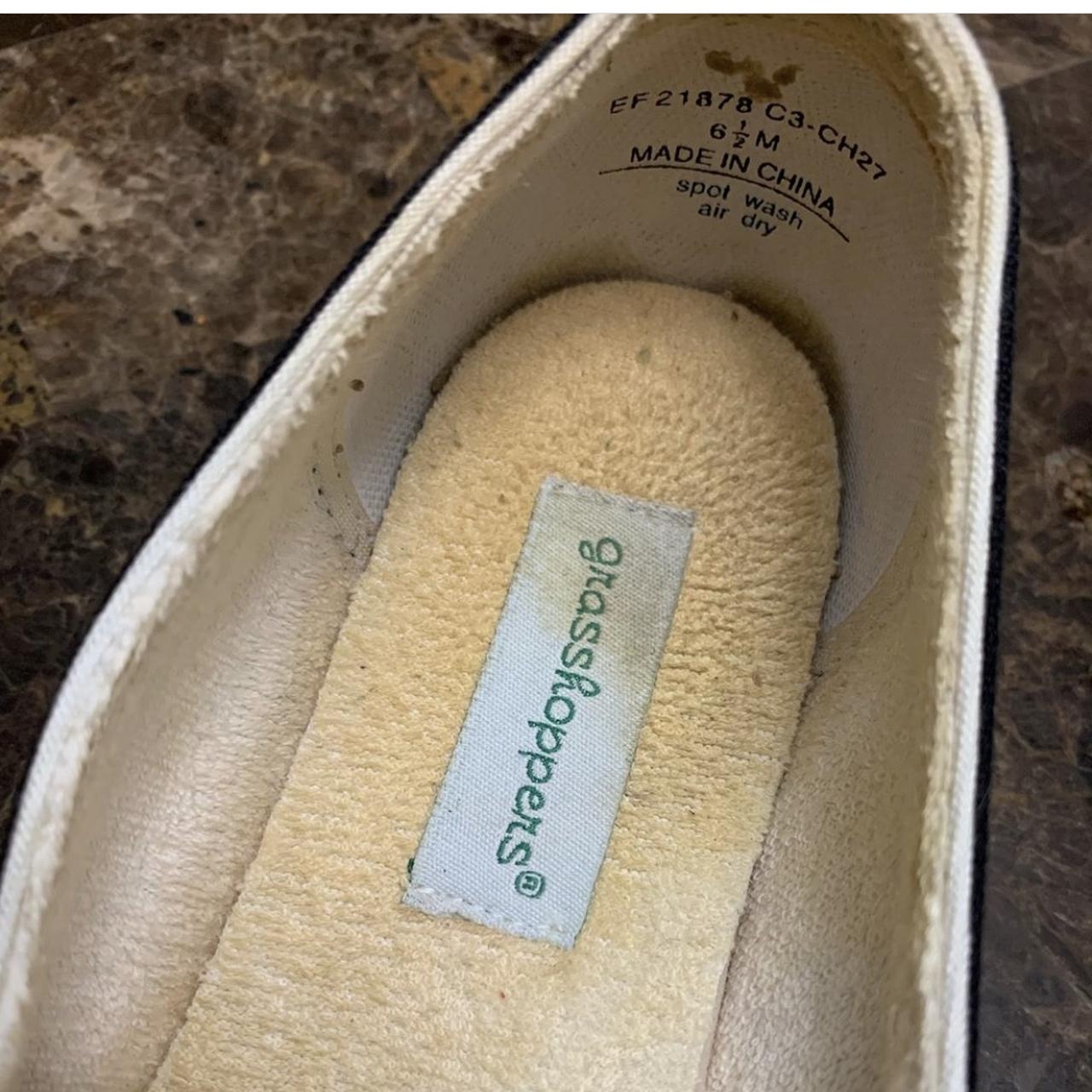 navy blue grasshopper shoes