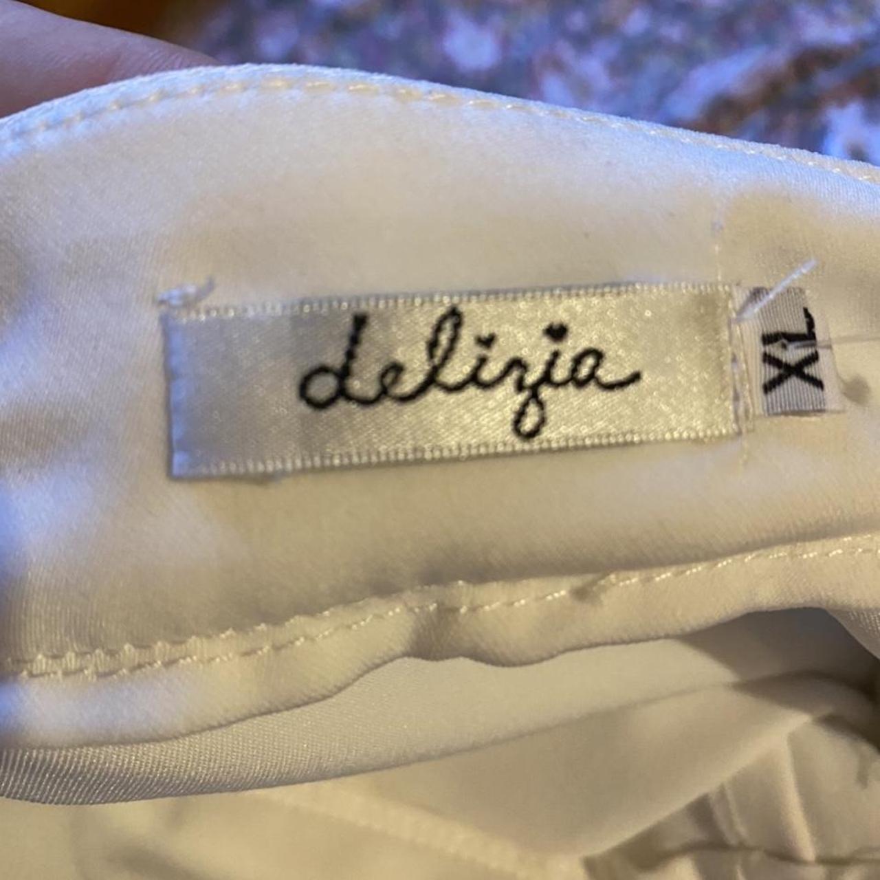White tennis skirt with built in shorts! Size XL but... - Depop
