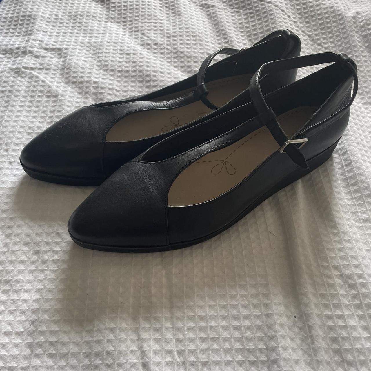 Clarks Size 7.5 black T bar shoes with slight wedge.... - Depop