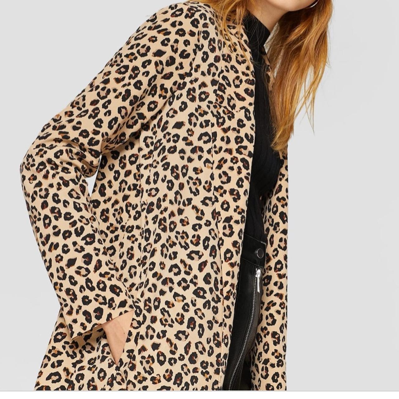 Stradivarius 2025 leopard coat