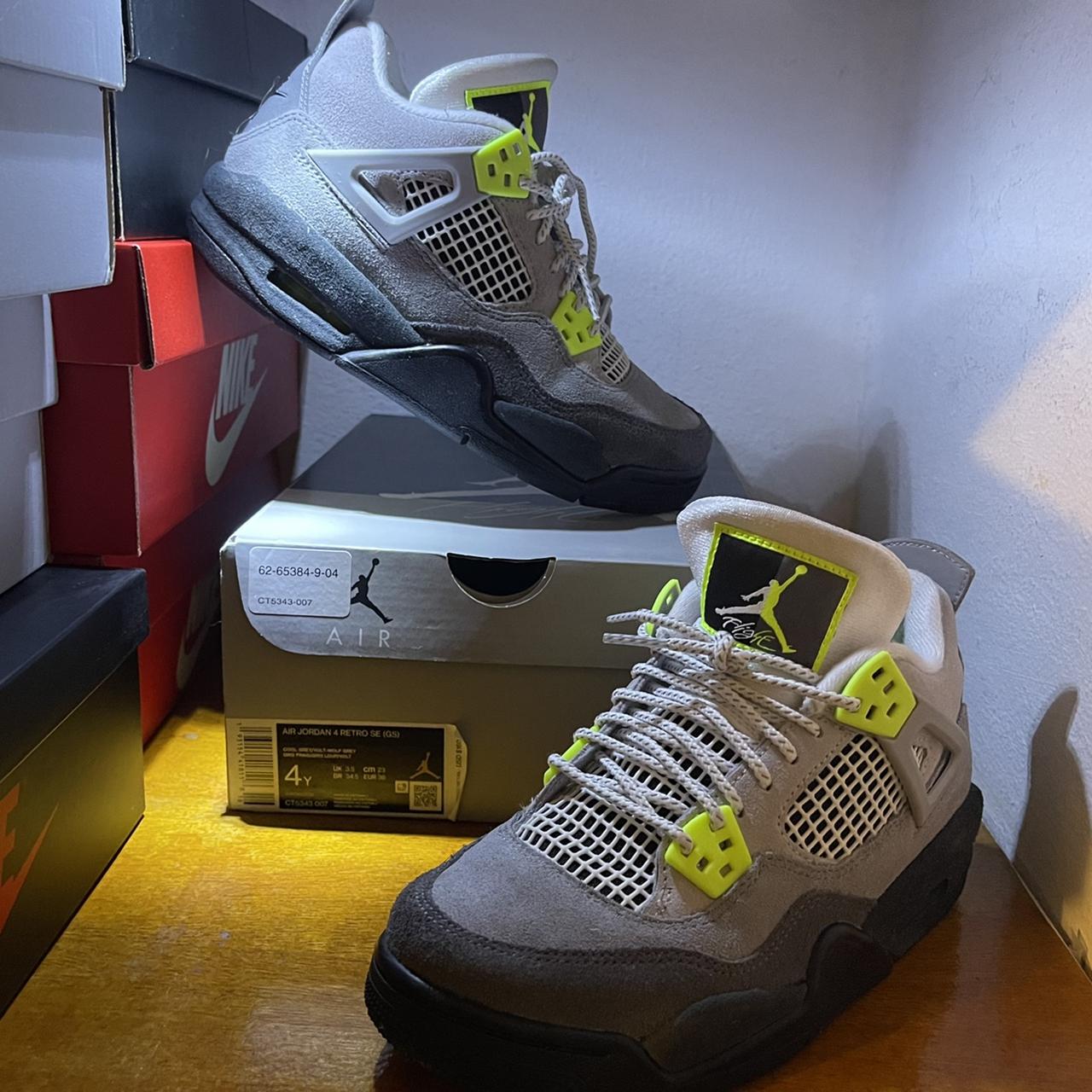 AIR JORDAN 4 RETRO SE (GS), ‘NEON 95’, Size: US 4y //...