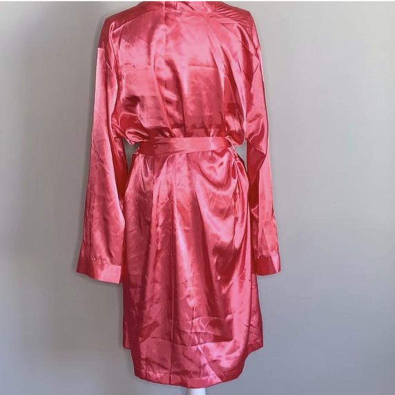 Women's Pink Robe Depop
