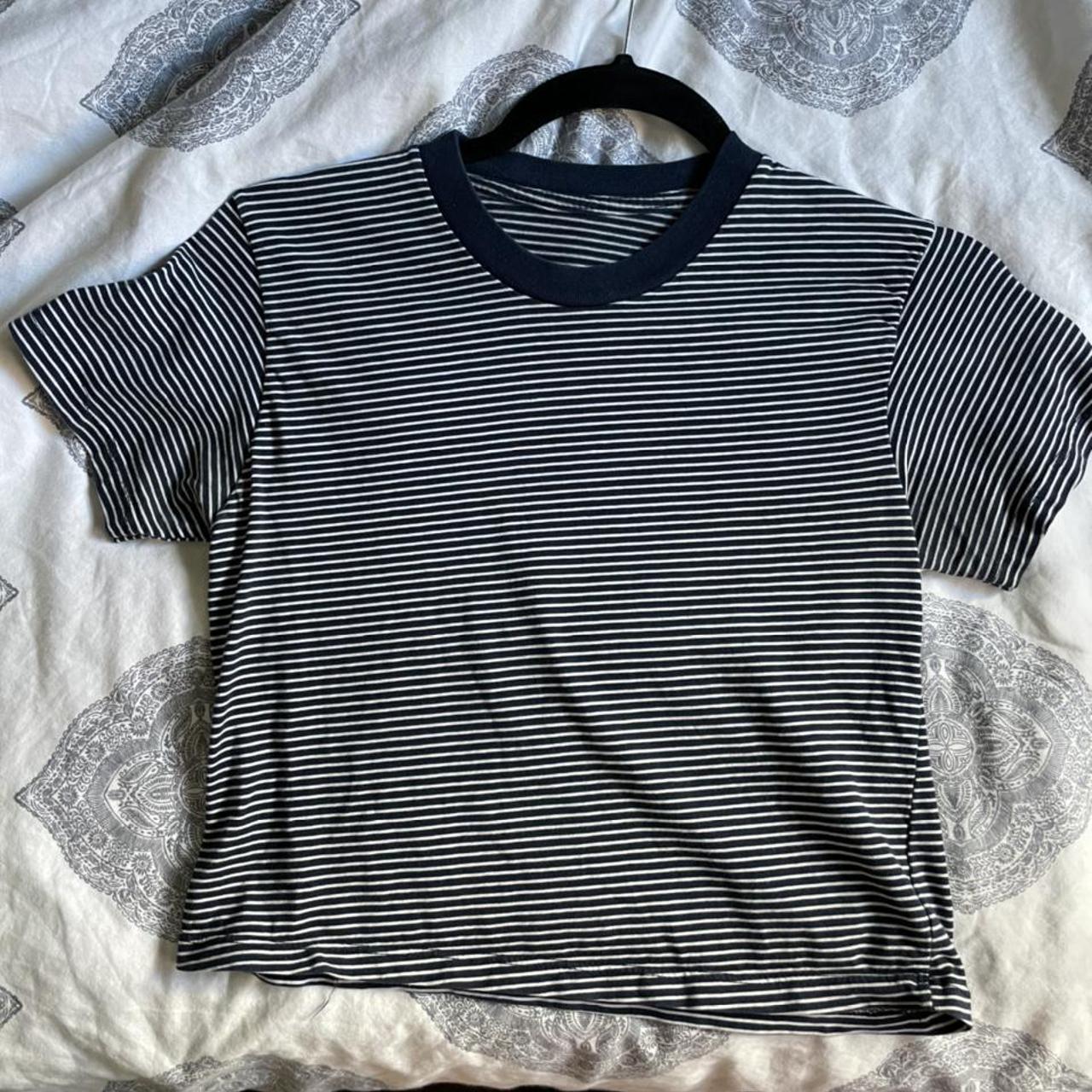 Brandy Melville Women's Navy and White T-shirt | Depop