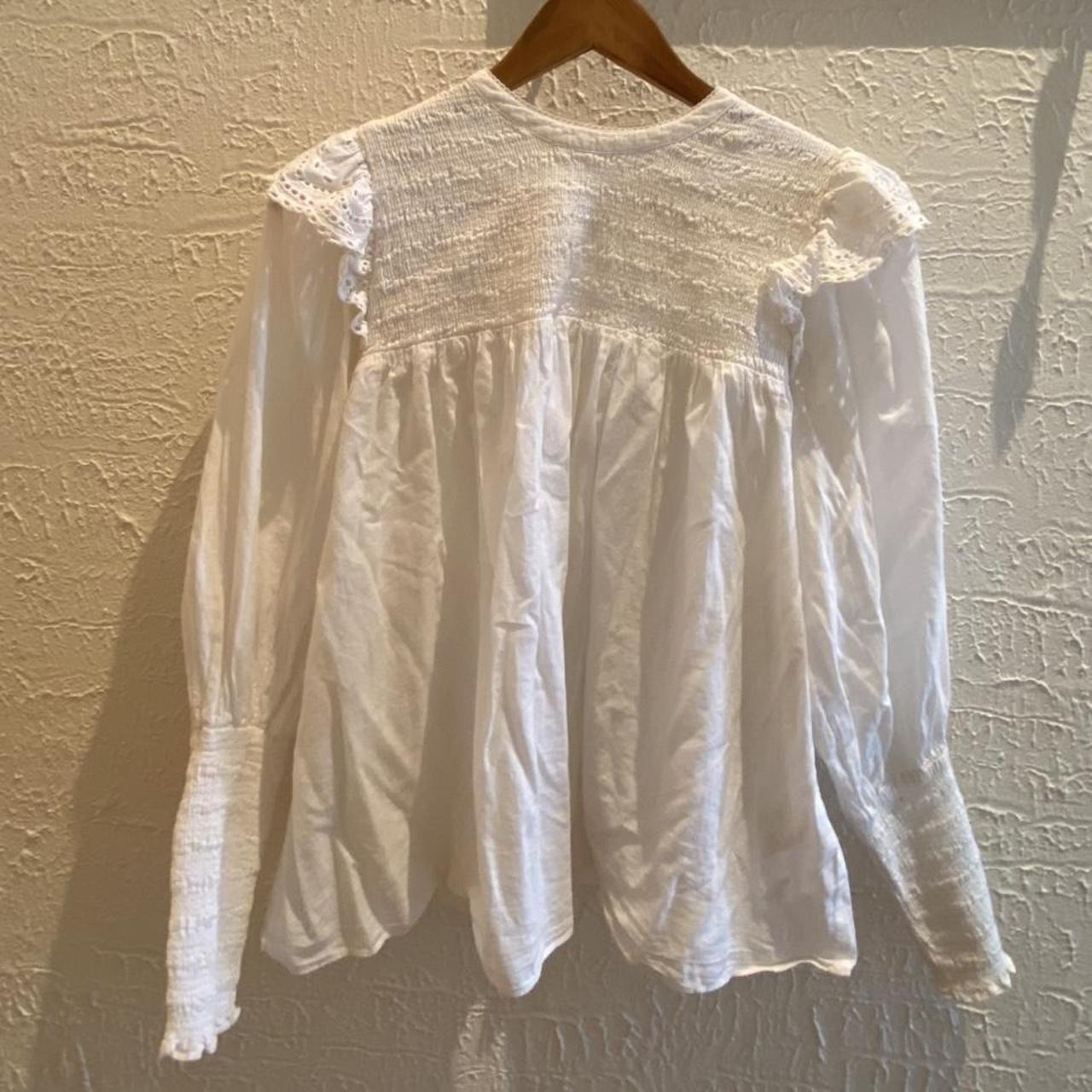 STEELE delta blouse in white. Beautiful bell sleeve... - Depop