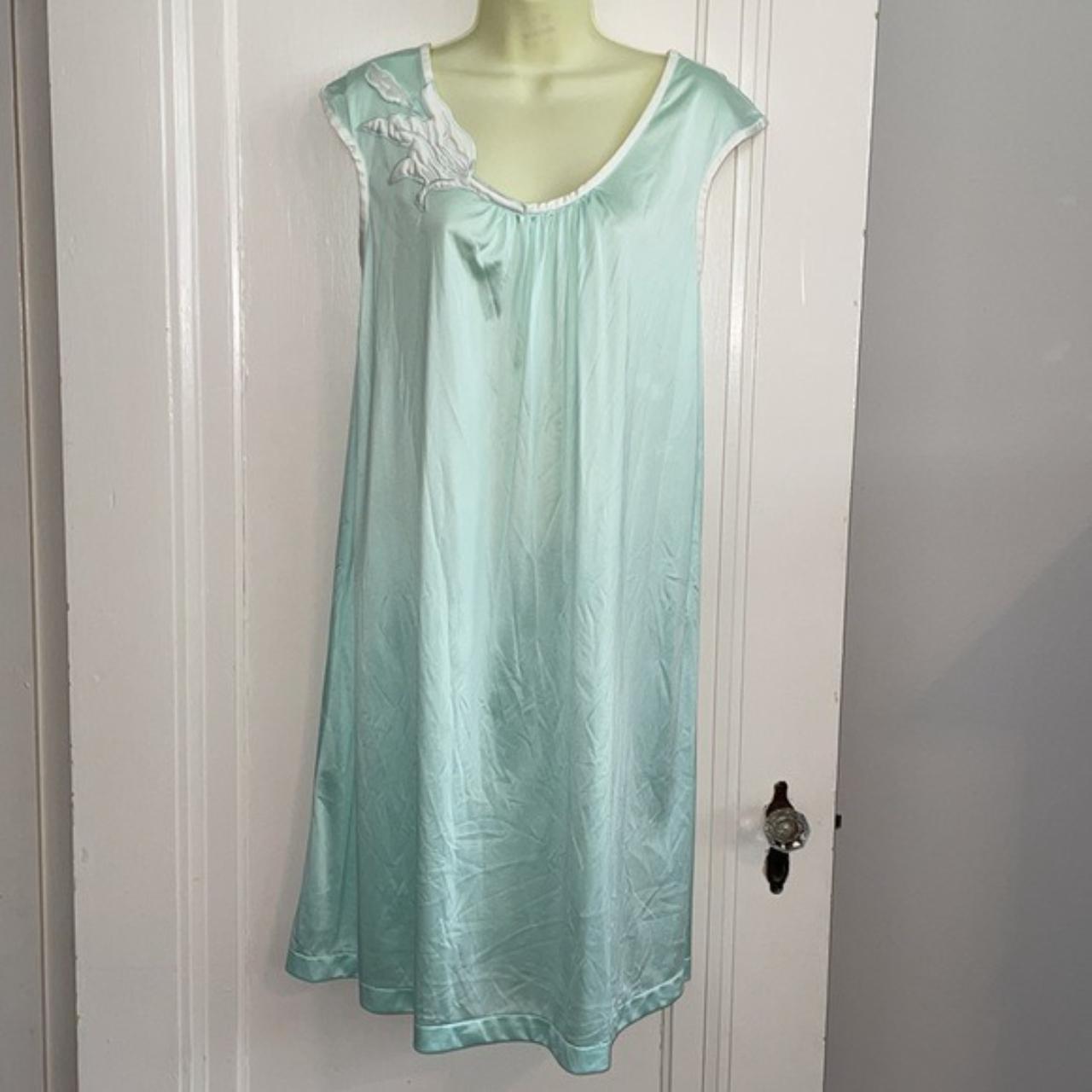 Vintage Late 70s/early 80s Vandemere Mint Green... - Depop