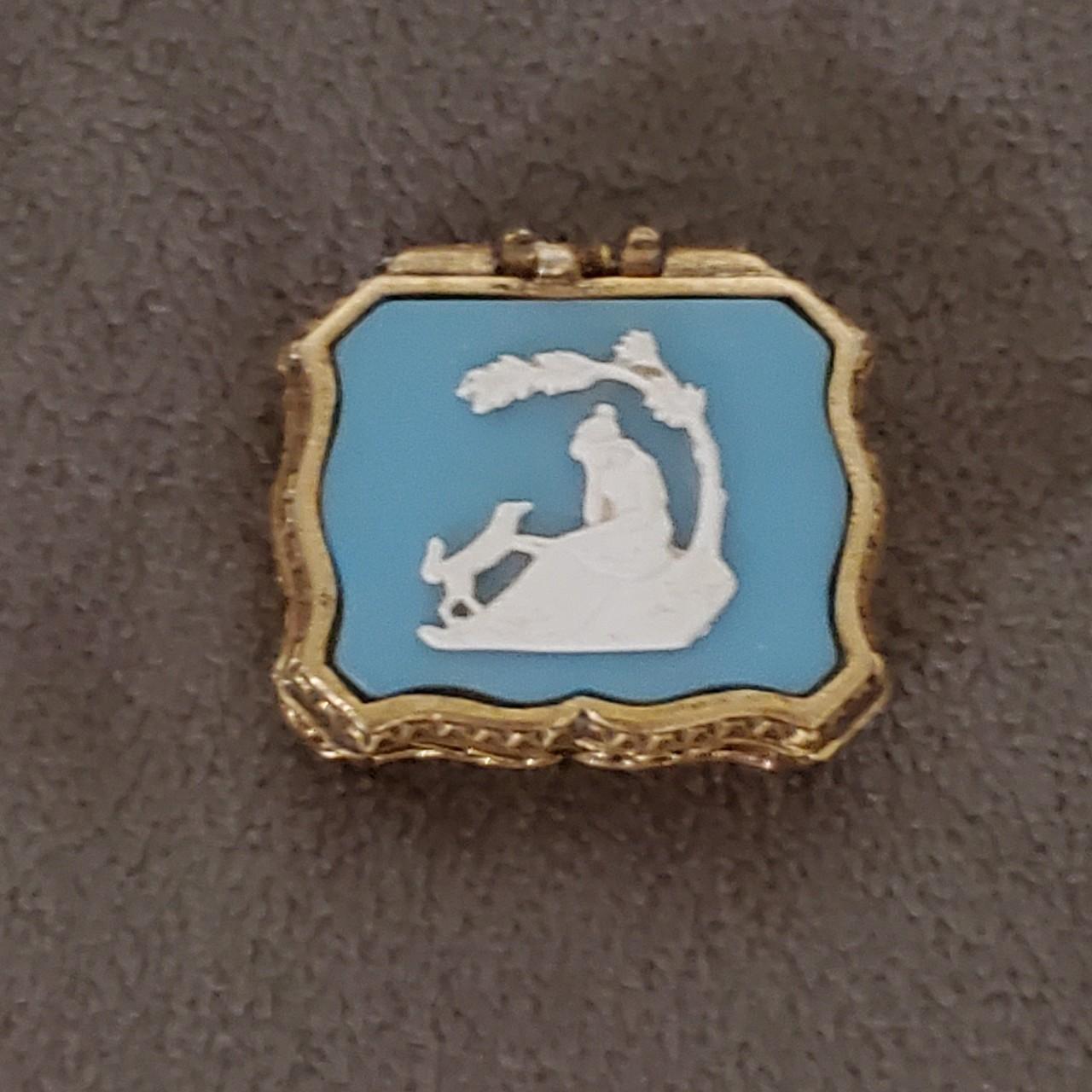 Product Image 1 - This is a beautiful cameo