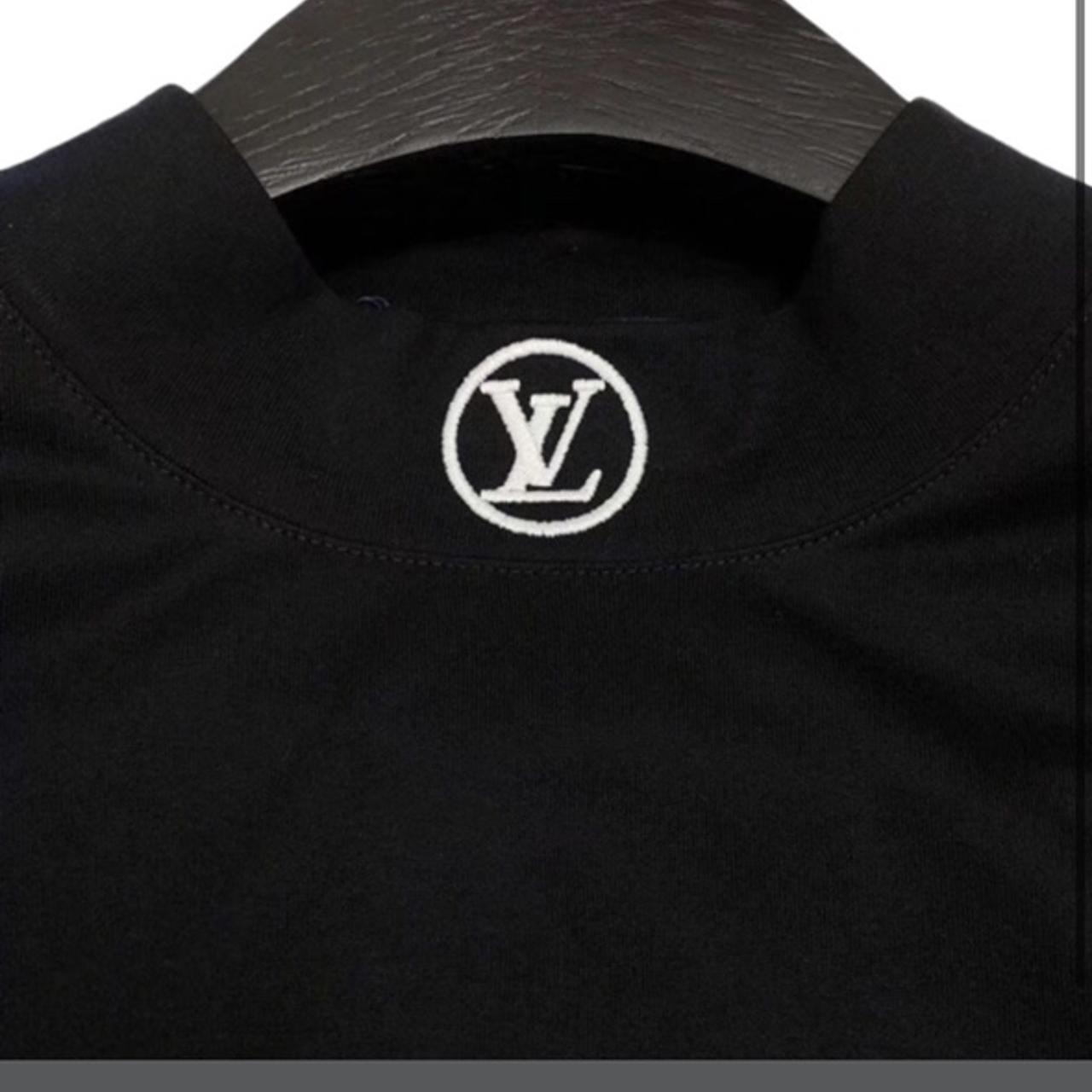 Louis Vuitton V neck t shirt. White and dark green - Depop