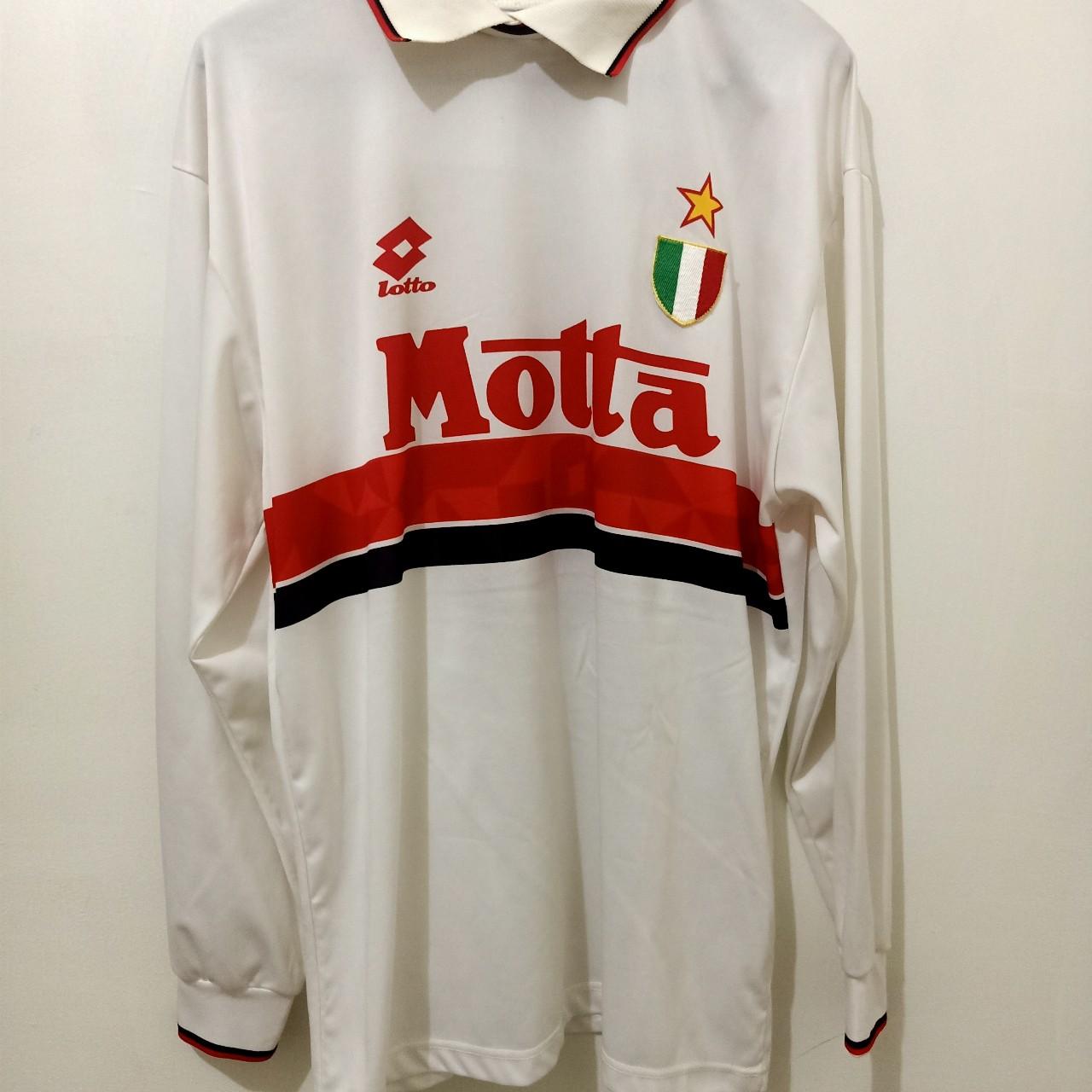 AC Milan 93/94 away shirt, AC Milan 1993/1994 - Main Image