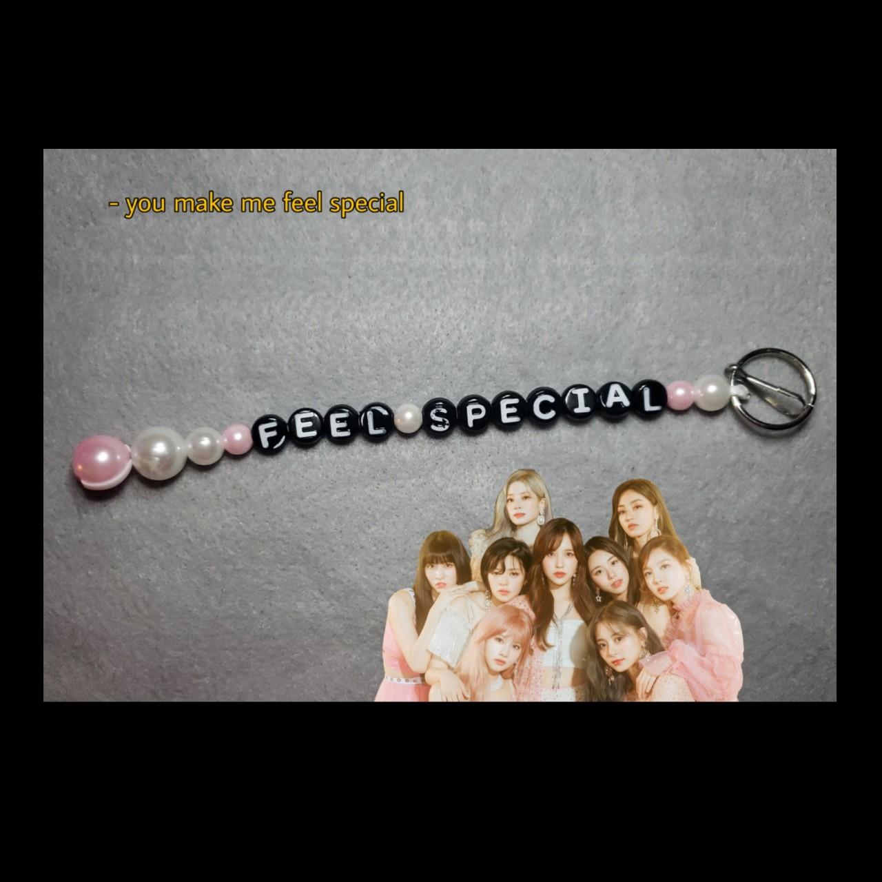 Twice feel Special Member Keychain 