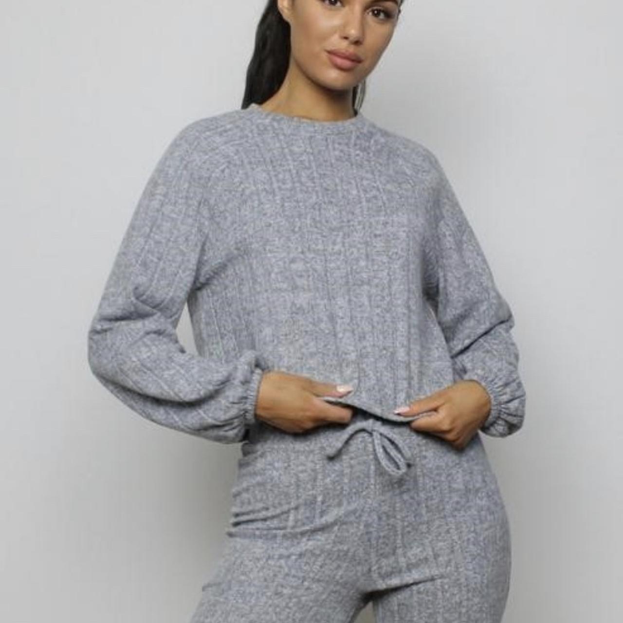 grey lounge set perfect condition bought for £28... - Depop