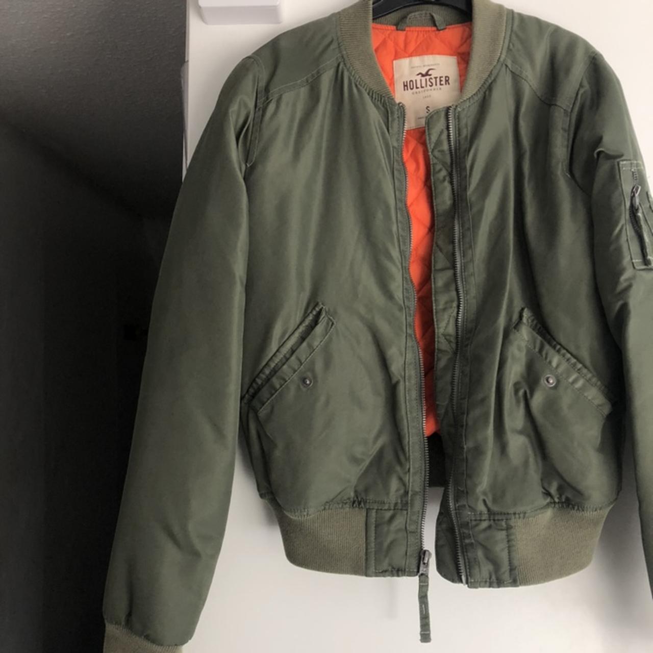 Hollister bomber hot sale jacket womens