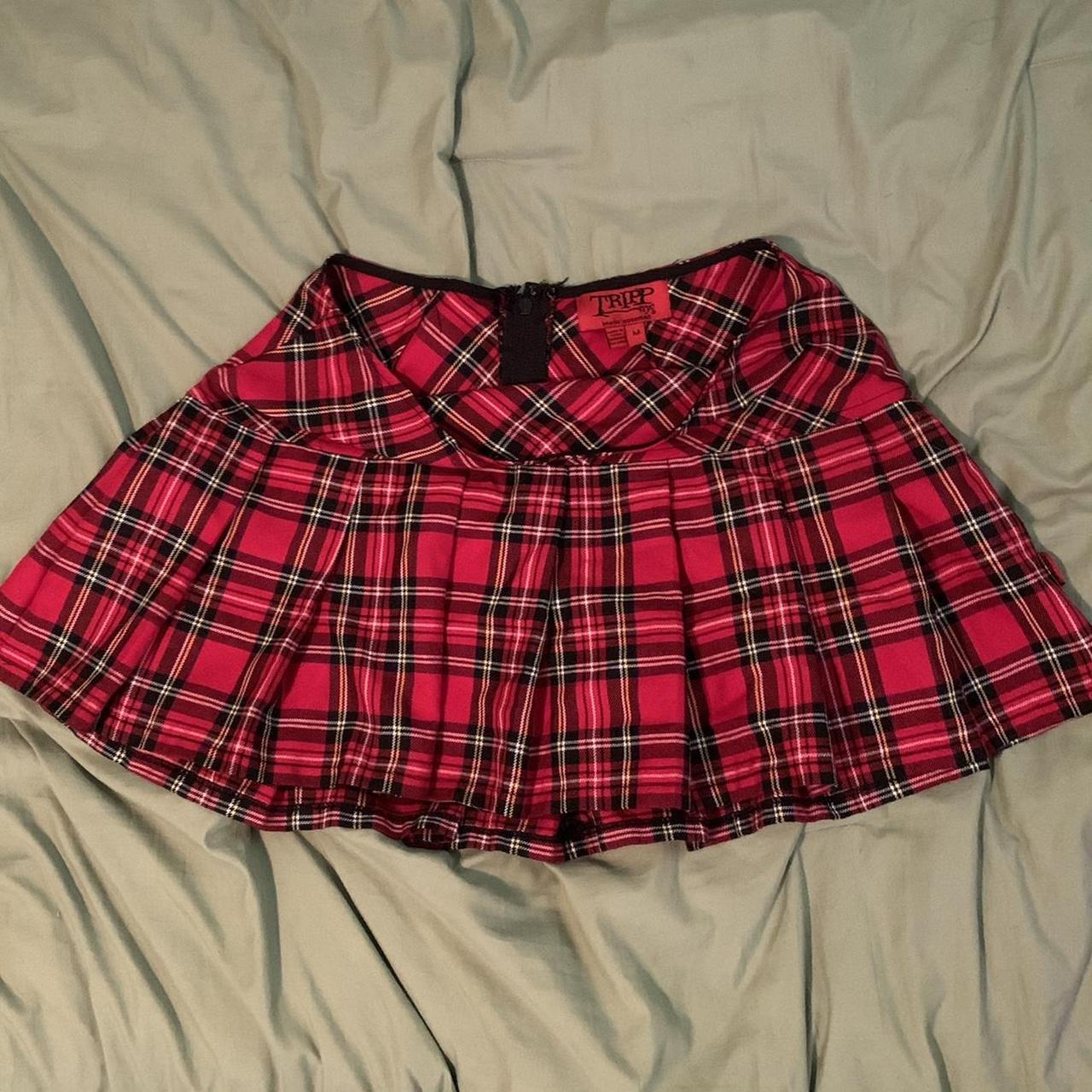 Women's Red and Black Skirt Depop