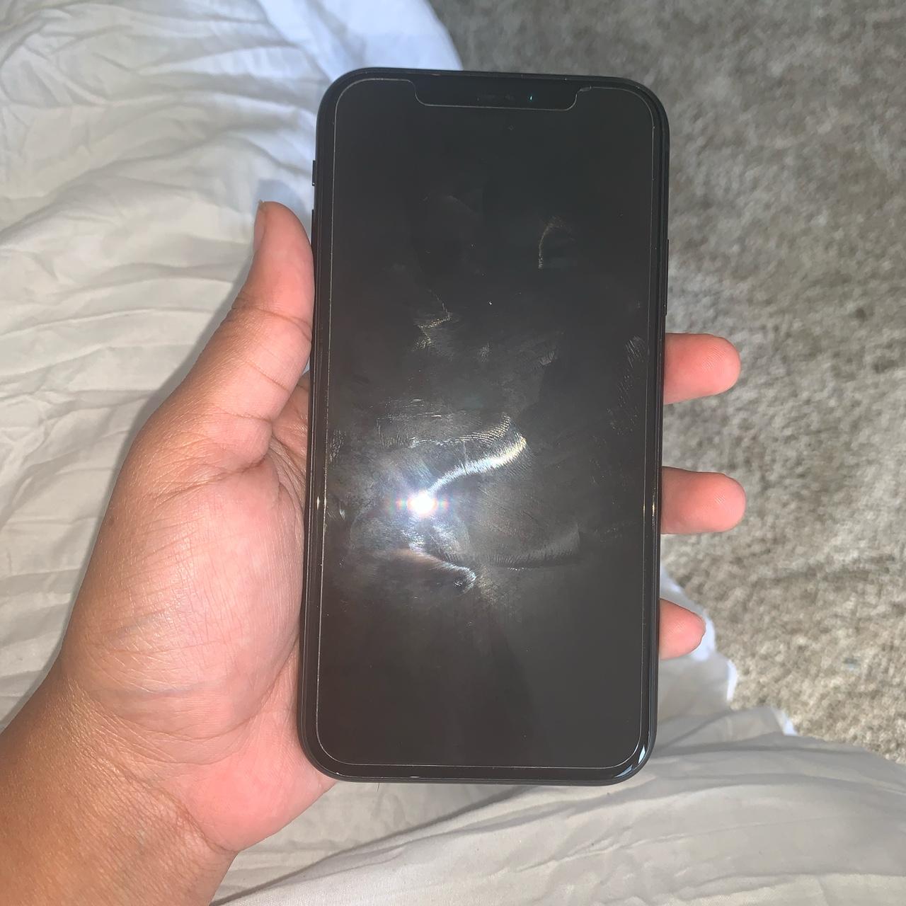 t-mobile-carrier-iphone-xr-basically-brand-new-depop