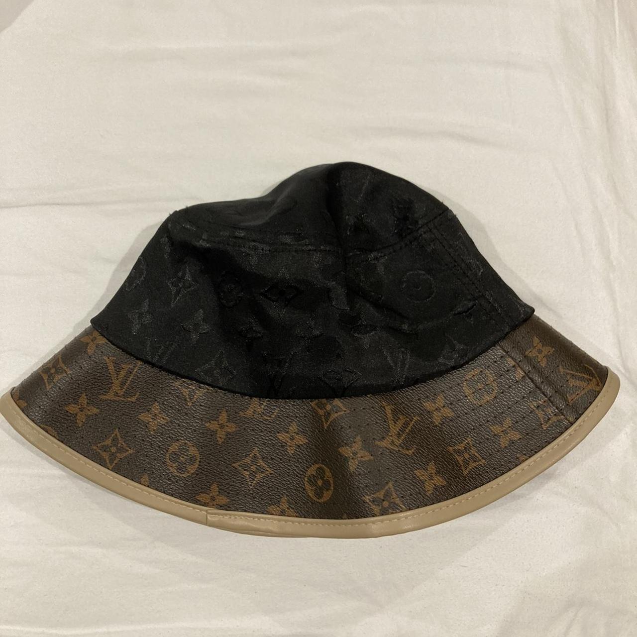 Louis Vuitton bucket hat New haven’t worn it... - Depop