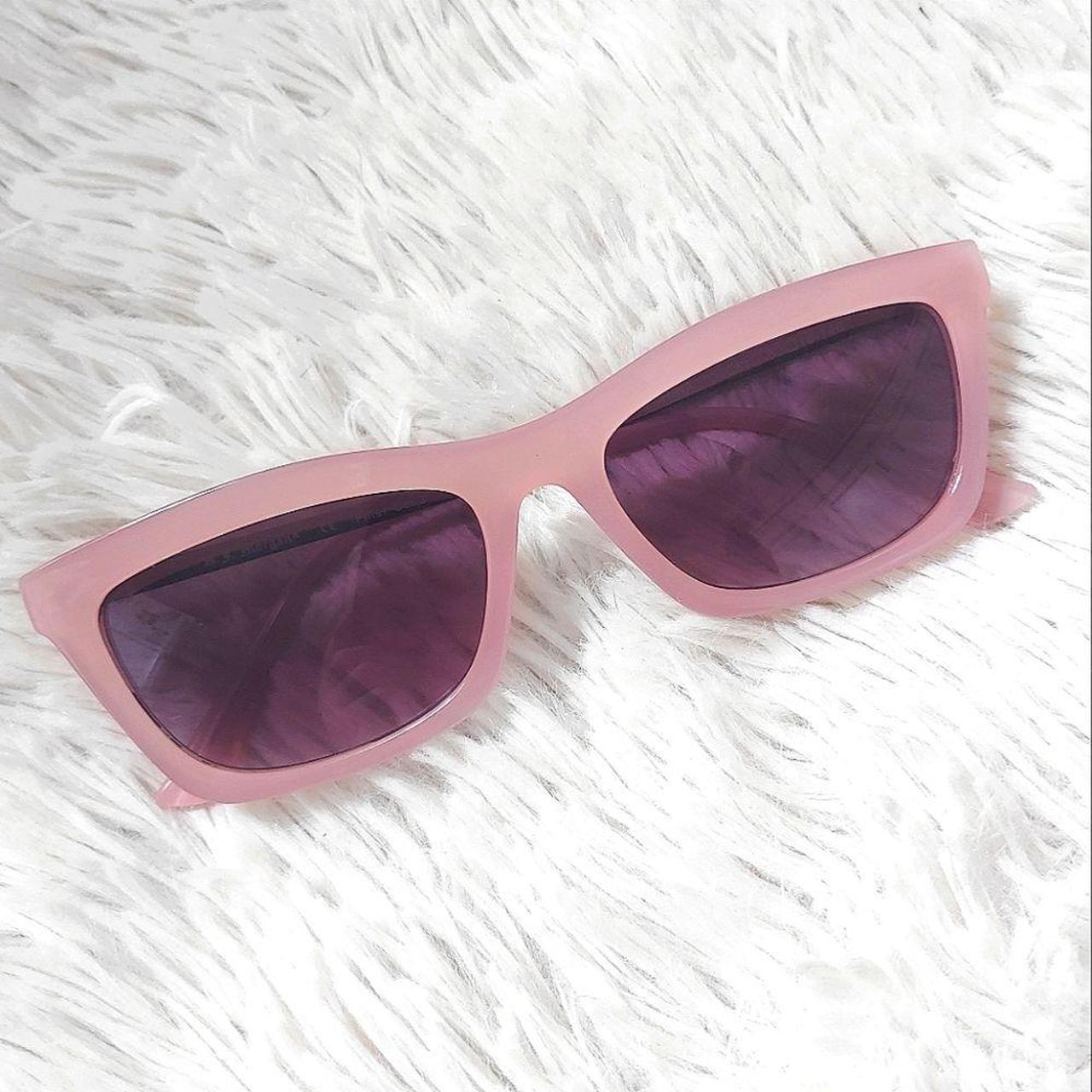 Product Image 1 - A.J. Morgan sunglasses!

Pink frames with