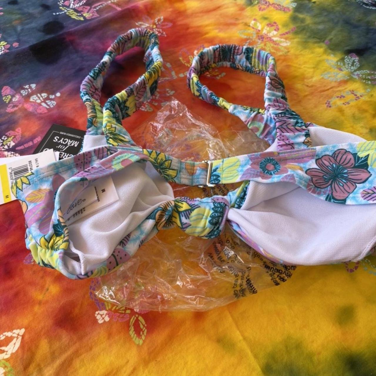 Salt & Cove Bathing suit top only Size Medium BNWT... Depop