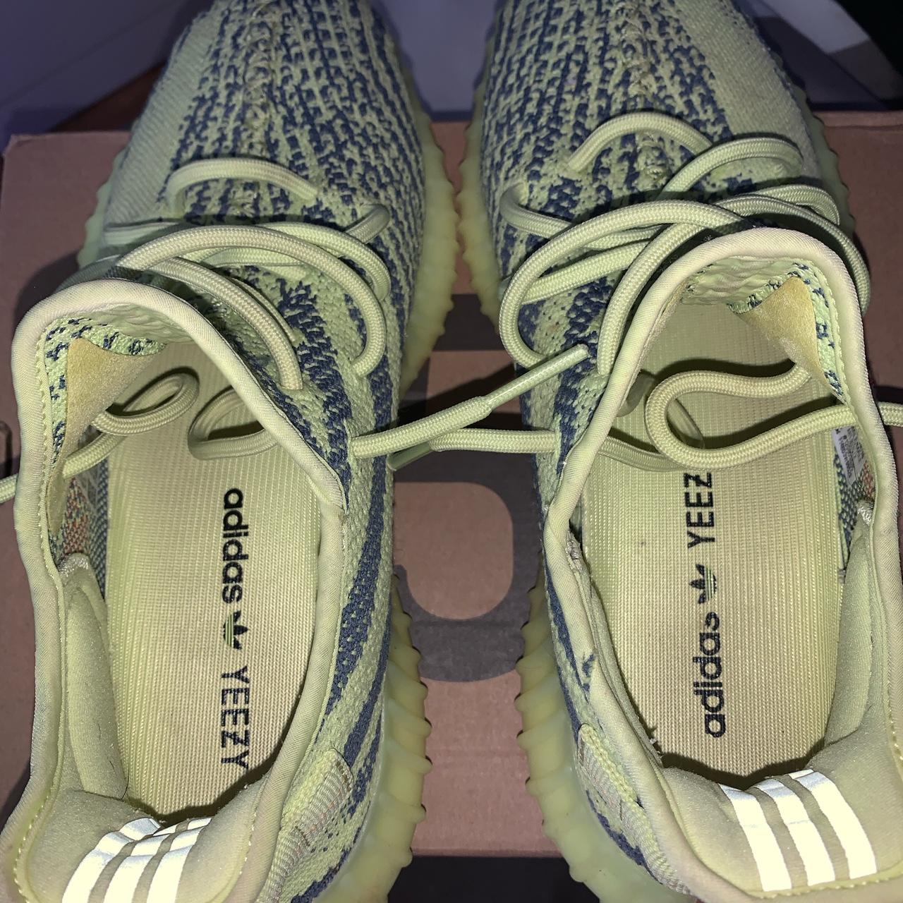 yeezy 350 v2 semi frozen