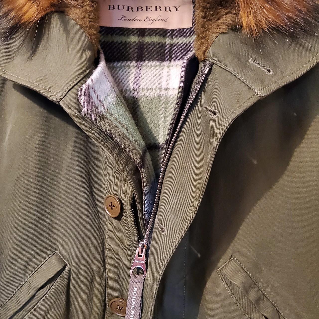 Burberry green parka best sale