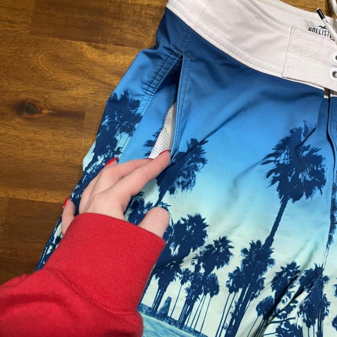 Hollister board shorts waist size 28” and length 9”... Depop