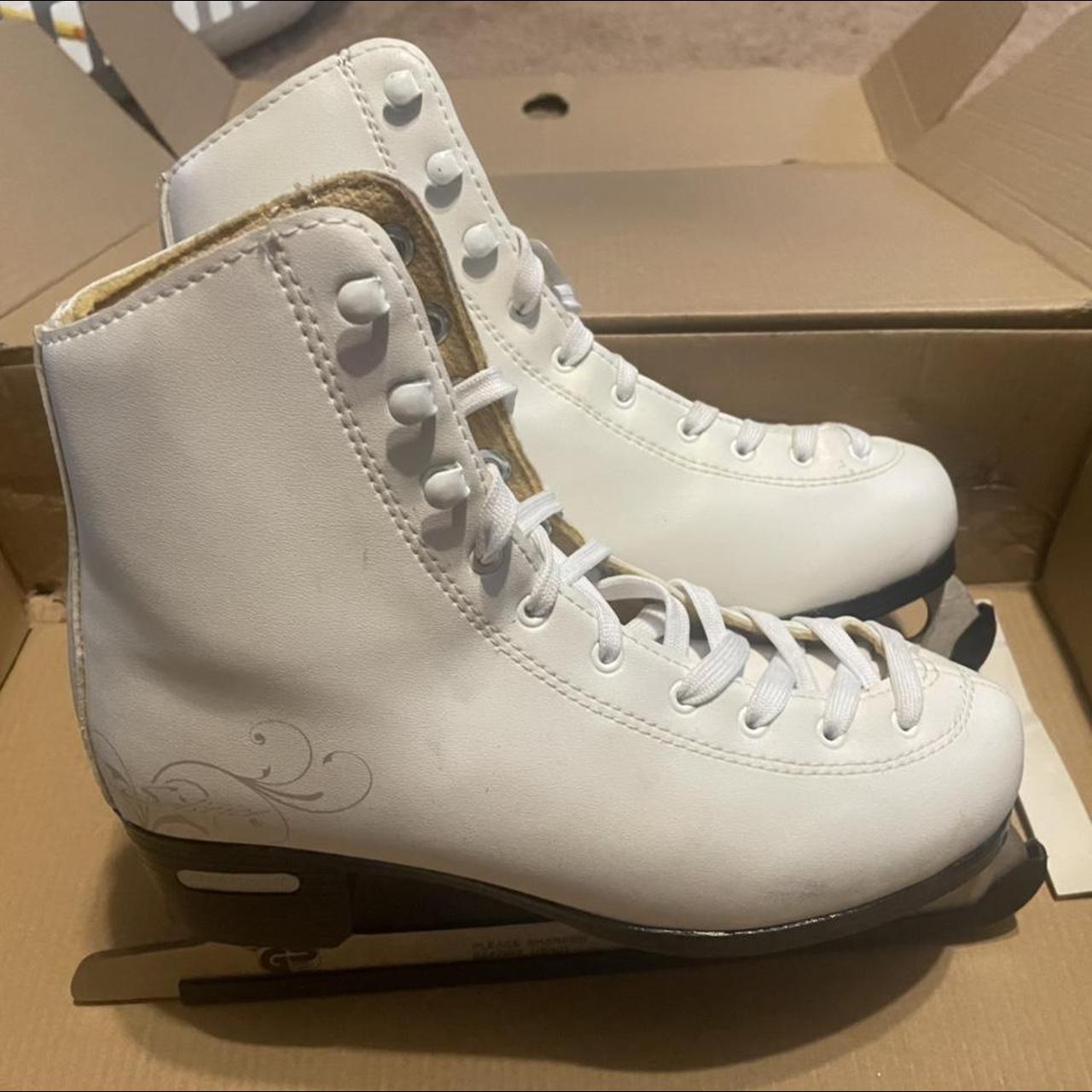 Children’s ice skates. Size four. Barely used. Depop