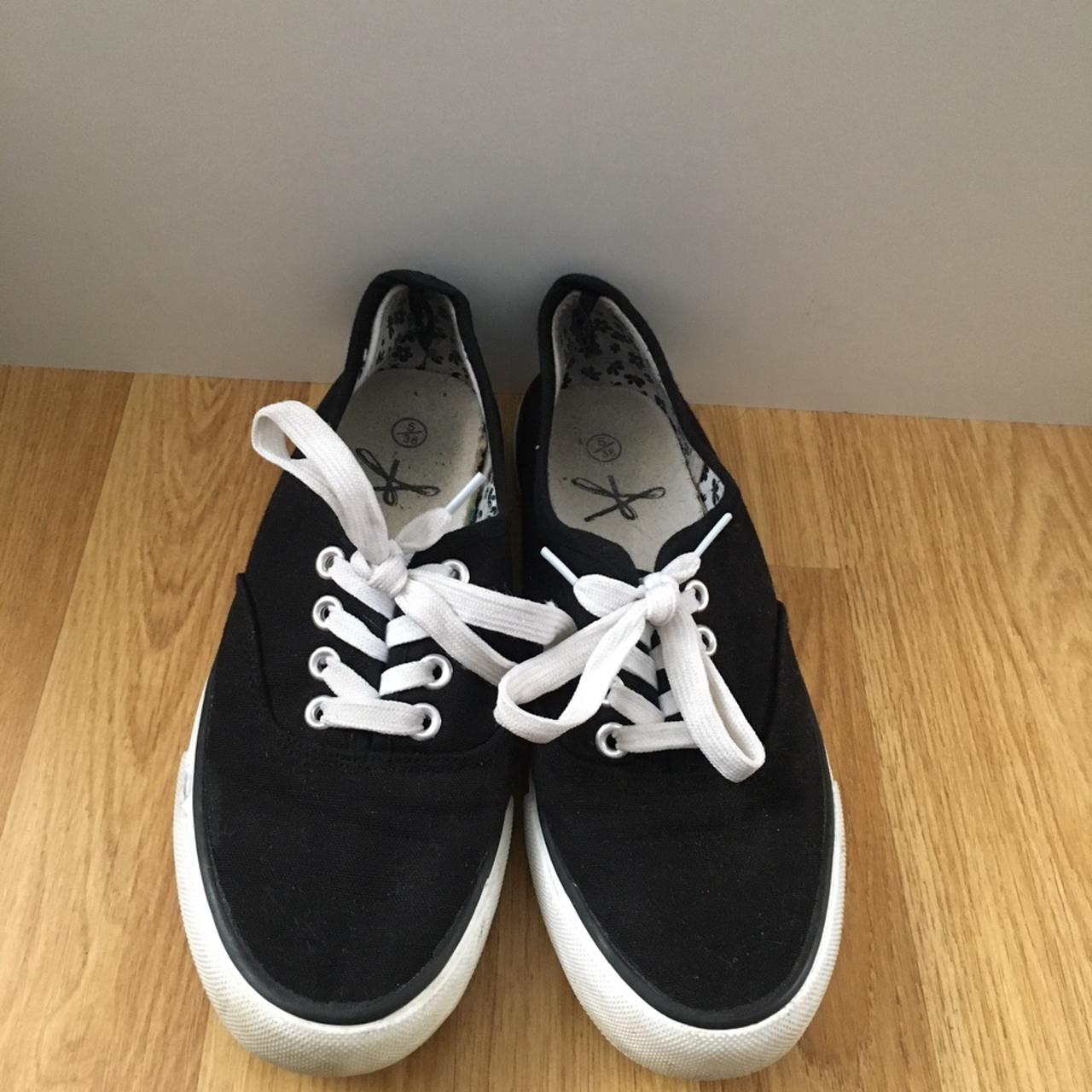 primark white plimsolls