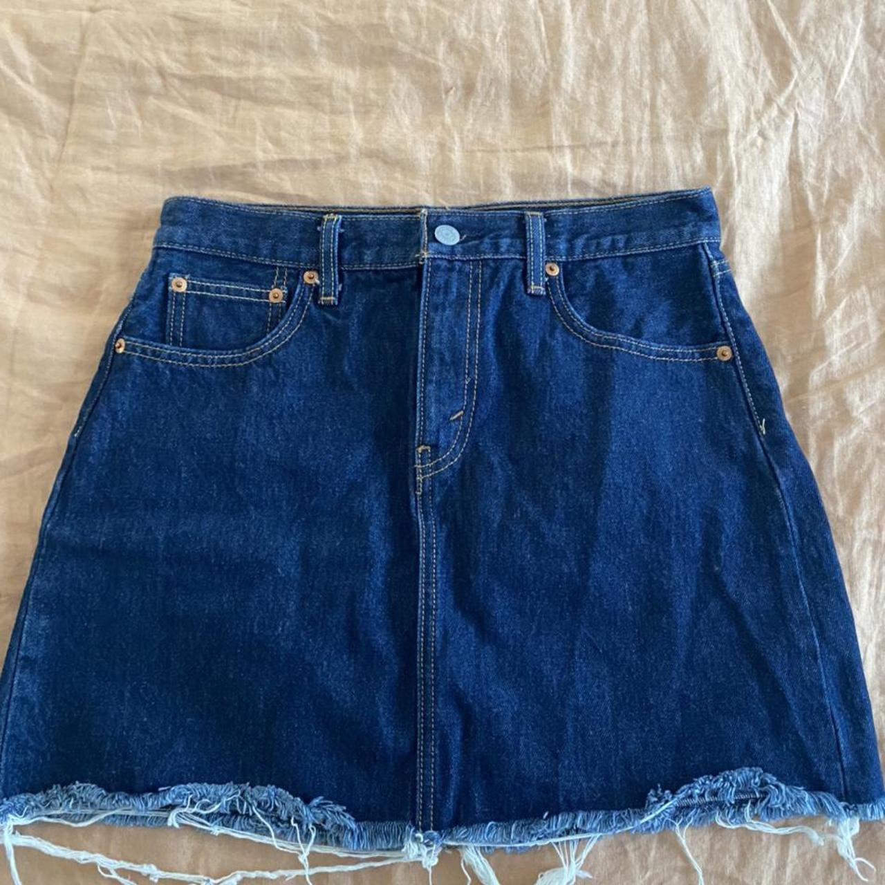 Levi’s dark denim skirt Size 28 - generous size 10... - Depop