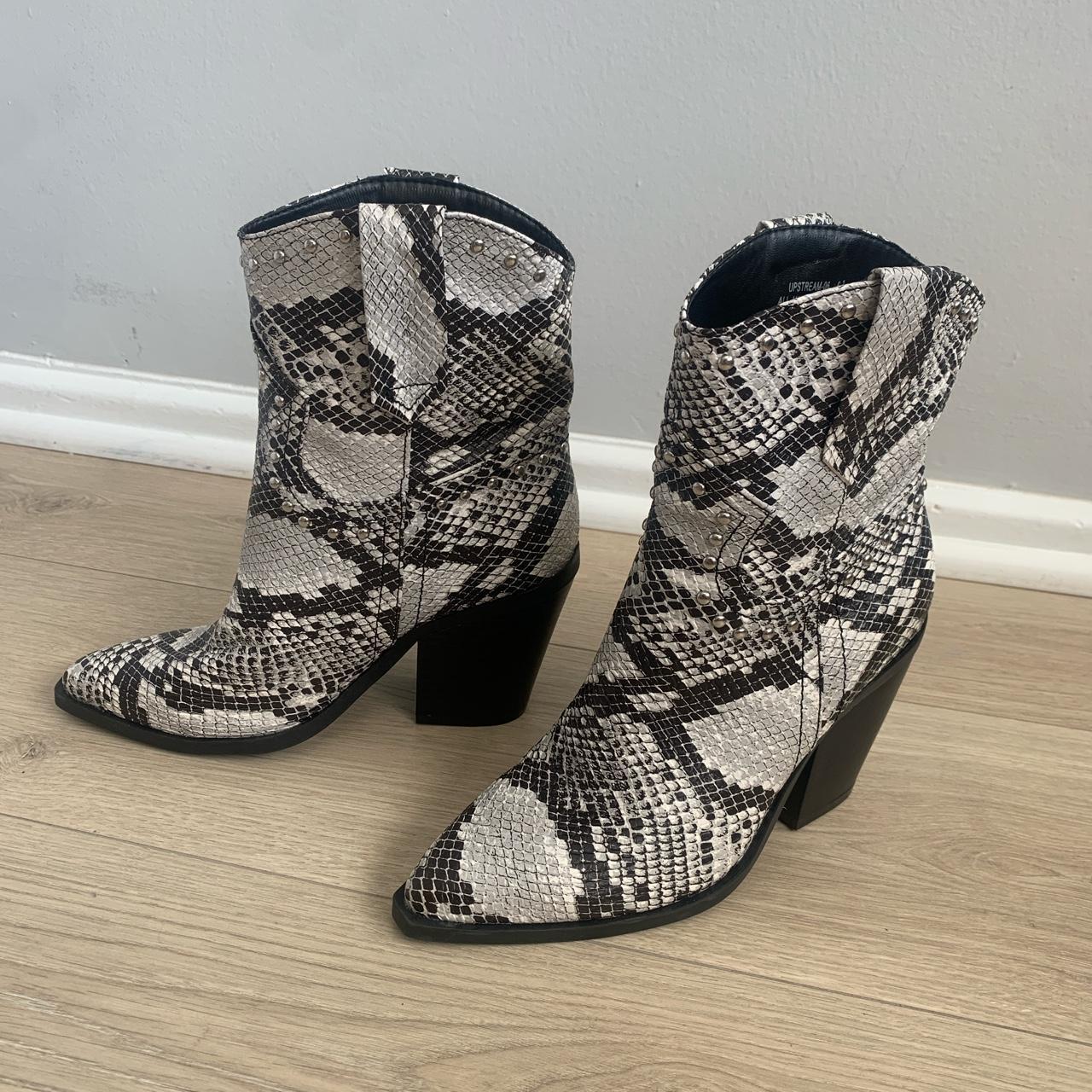 Womens snakeskin best sale cowboy boots