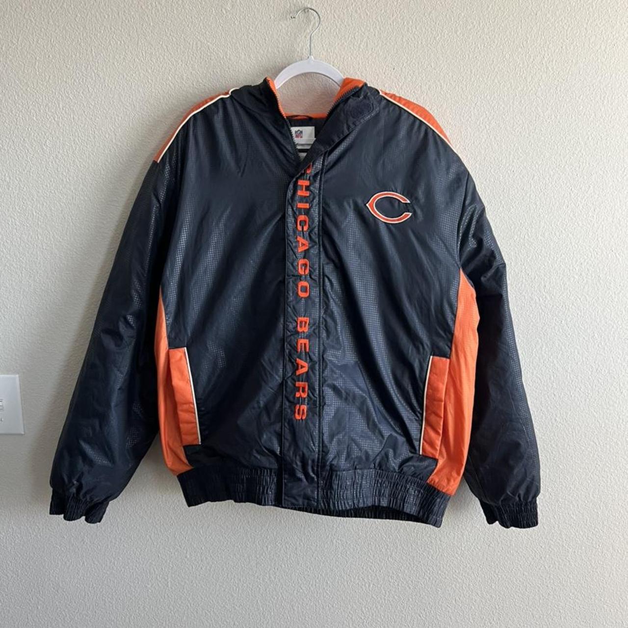 Chicago bears puffer jacket Size XL - Depop