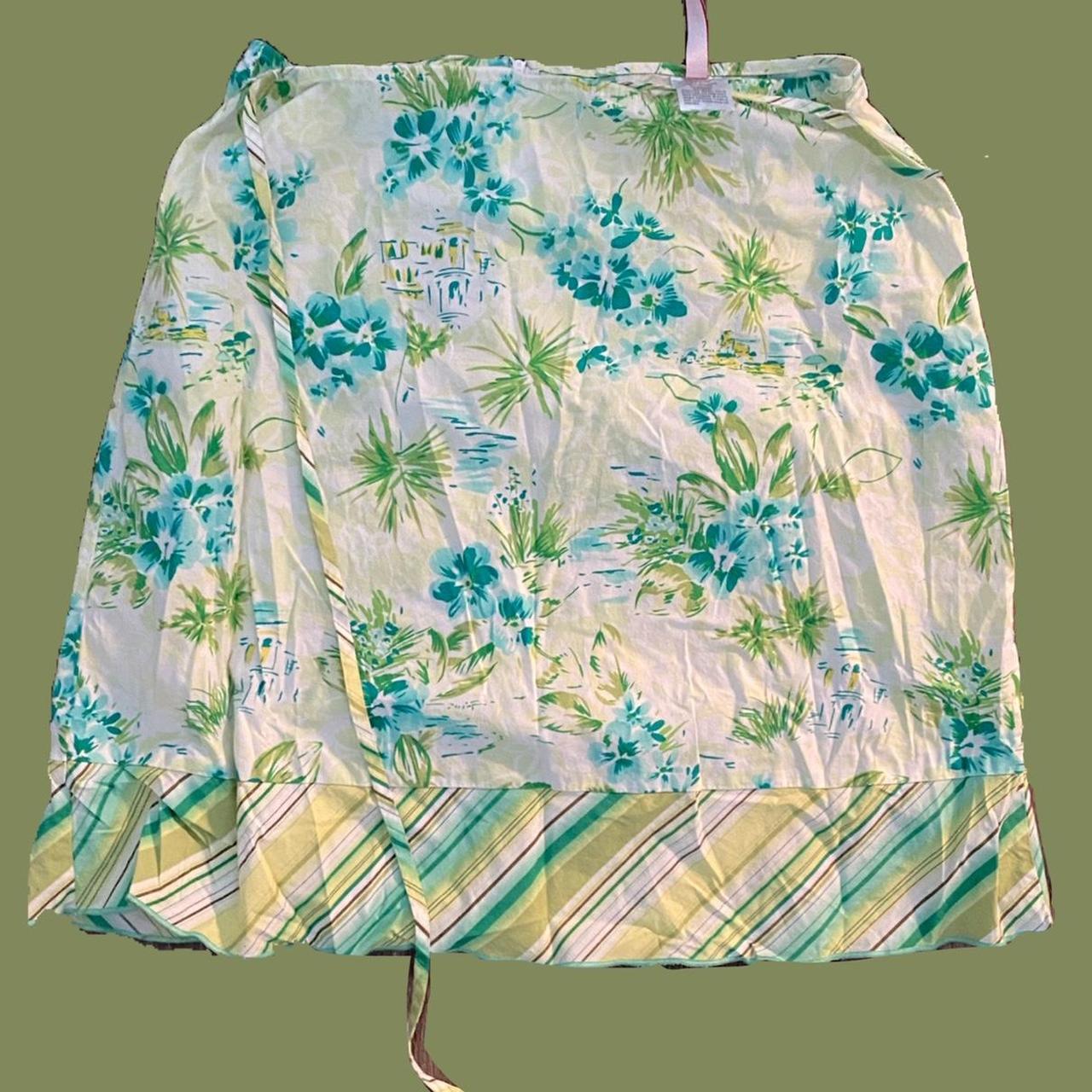 The cutest beach girl skirt!!! Would look so cute on... - Depop
