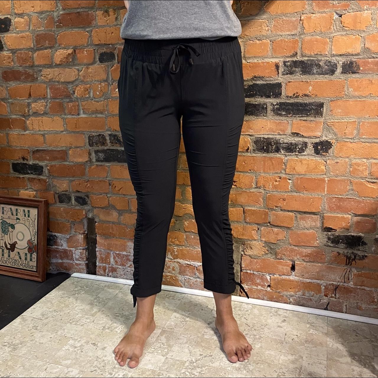 Prana Women's Black Yoga Pants Size: Large Waist: 16 - Depop