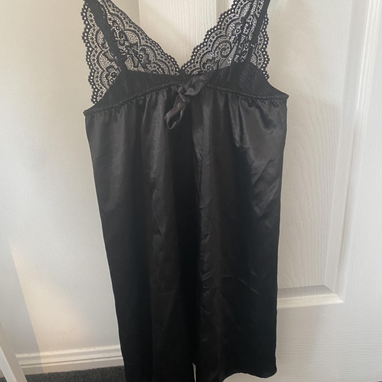 Women's Black Robe | Depop