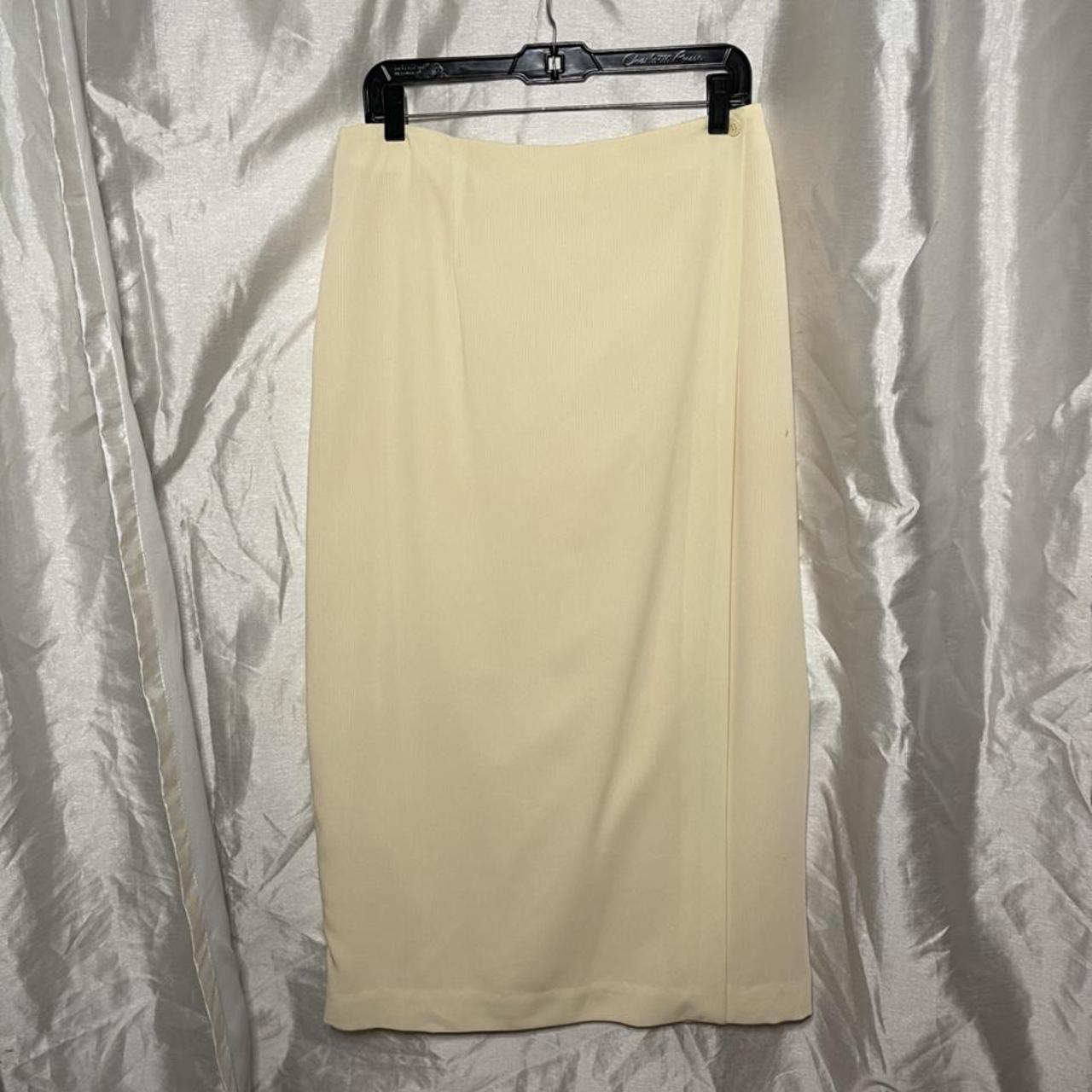 Halston Women's White and Cream Skirt | Depop