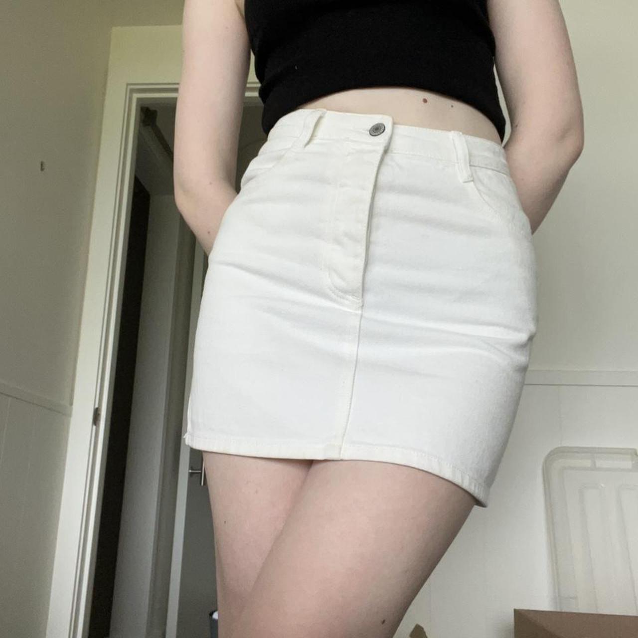 Brandy Melville Women's White Skirt Depop
