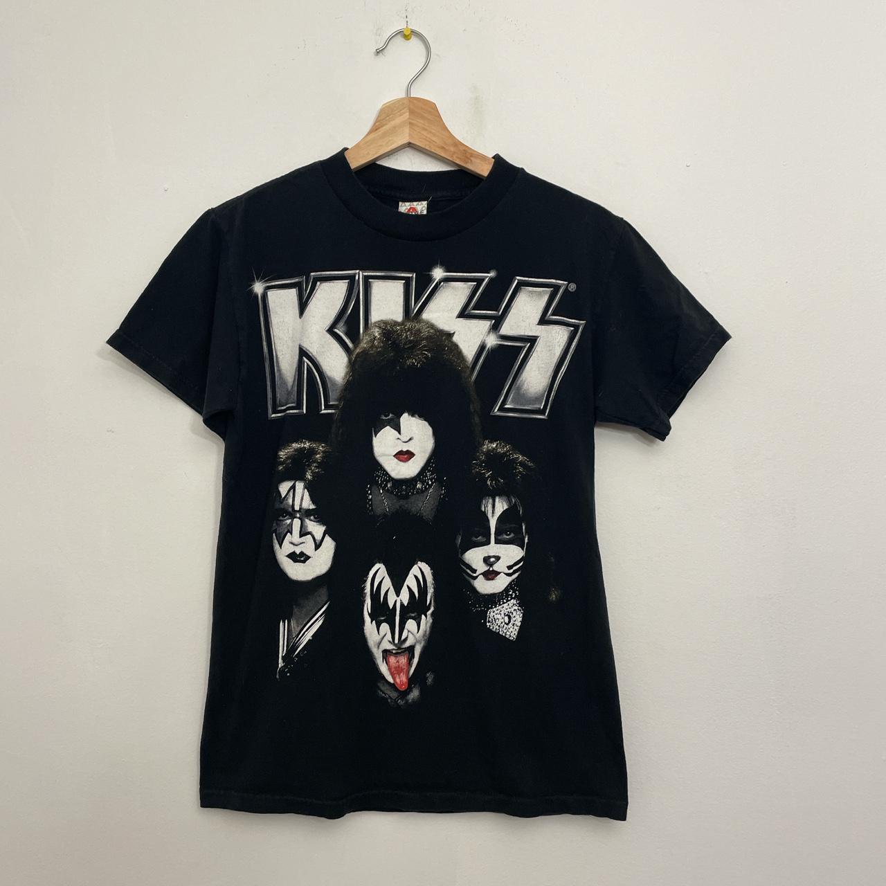 Product Image 1 - Kiss I Was There tee
Crazy