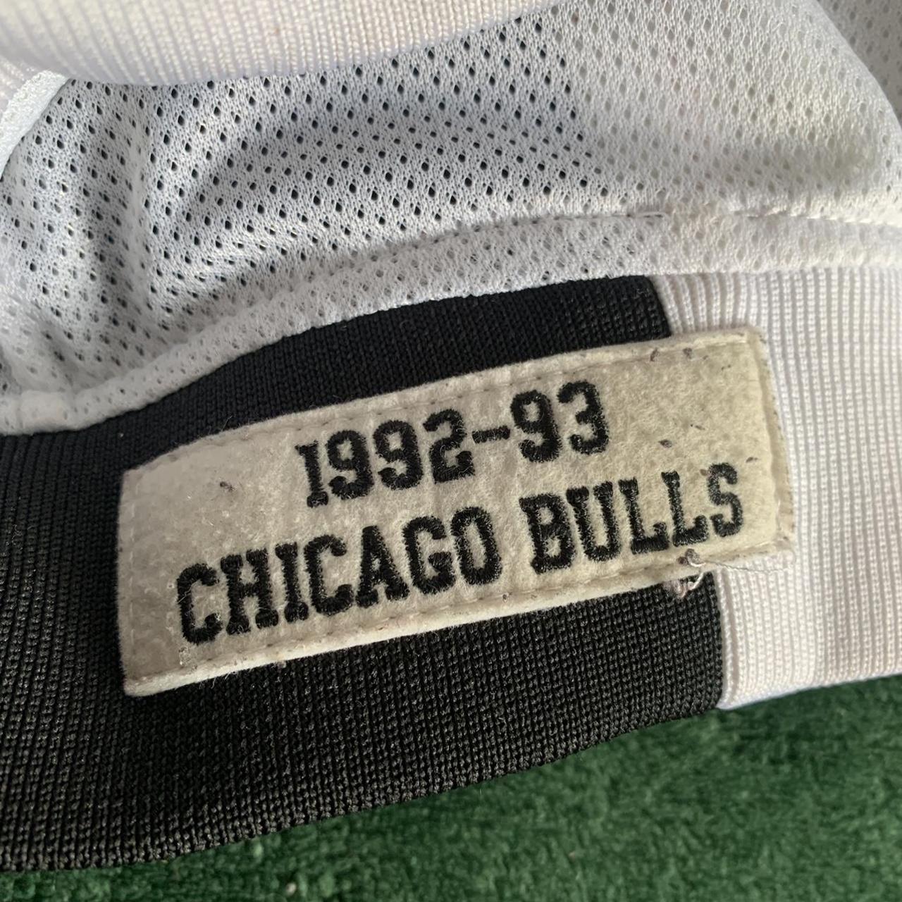 Chicago Bulls Mitchell &Ness NBA warmup - Depop