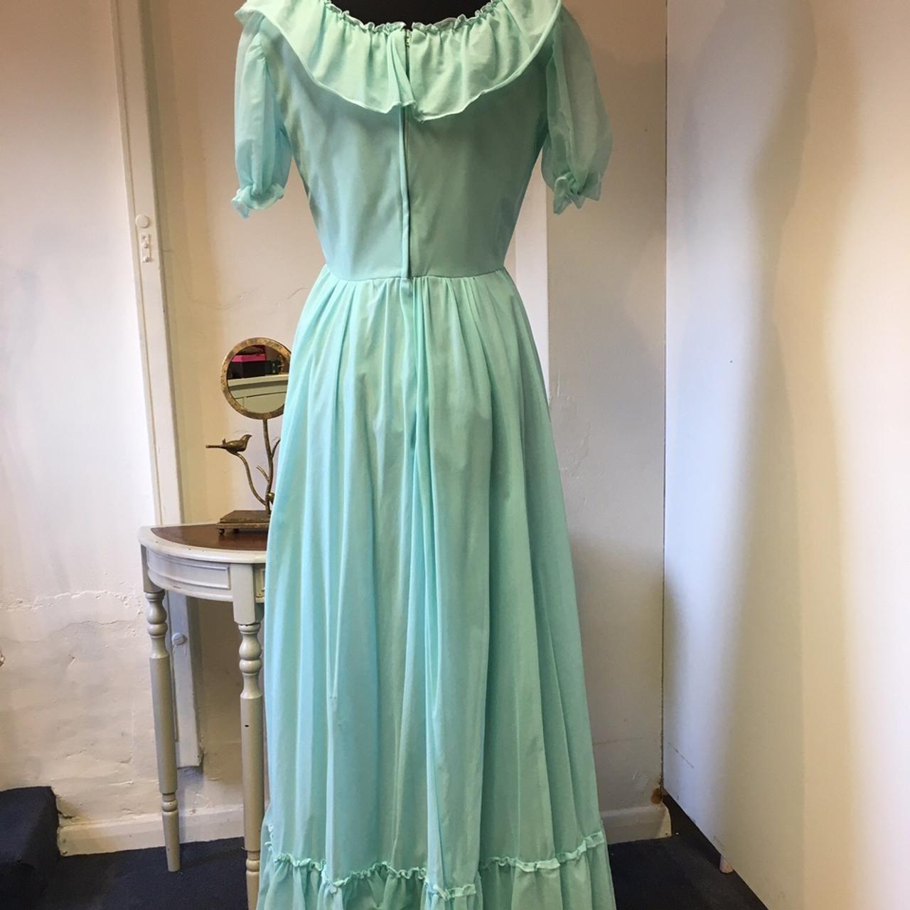 Women's Green Dress (3)