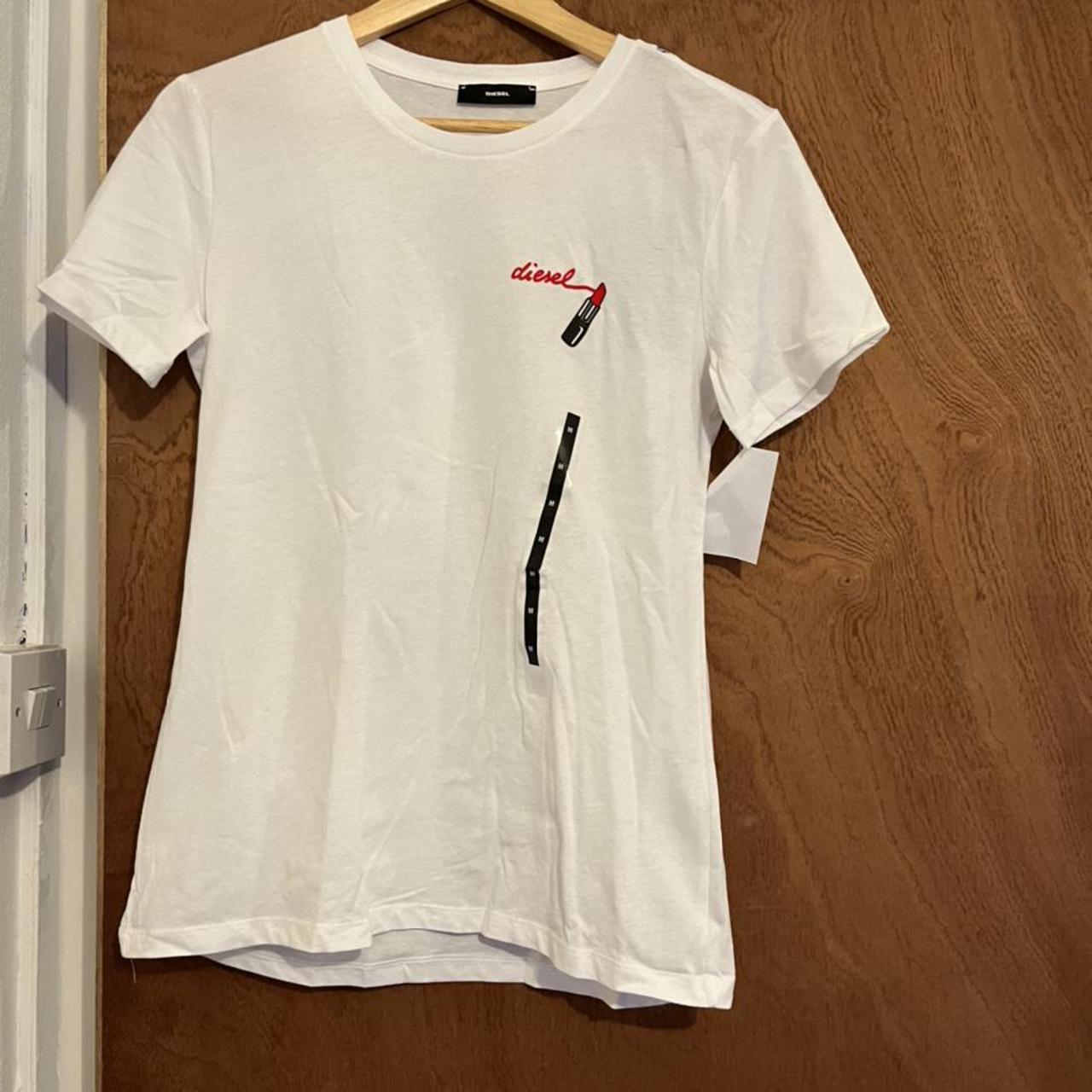 New women's Louis white t-shirt with red lips in - Depop