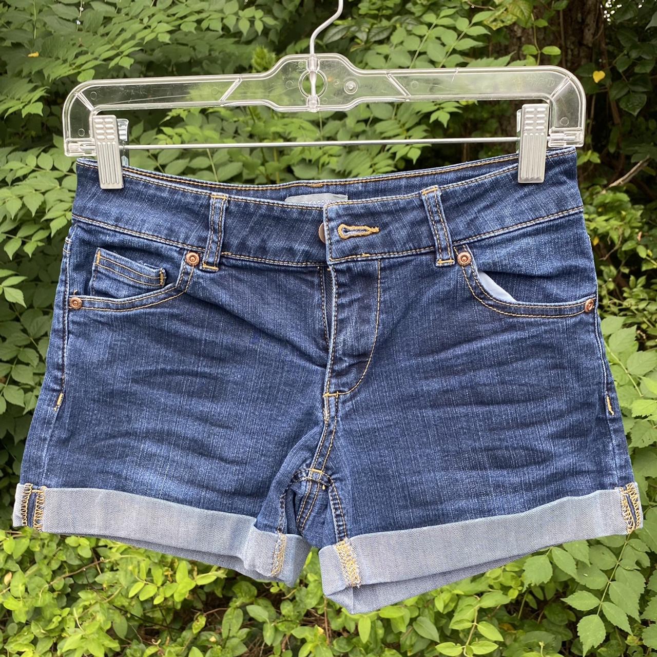 women-s-navy-shorts-depop