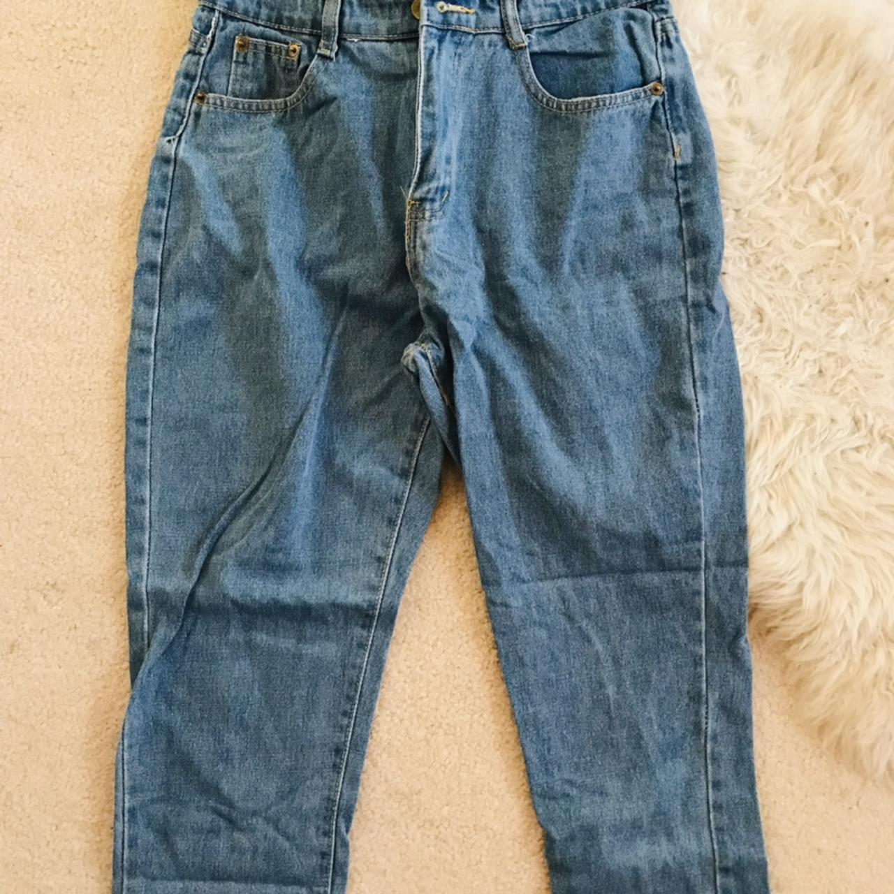 Mom jeans! Great staple. Size 25-26. Barely... - Depop