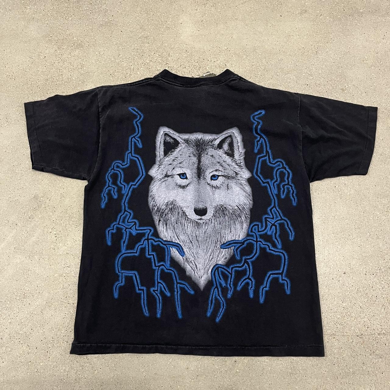 Vintage Lighting Wolf T-shirt Size Large 21x26 In... - Depop