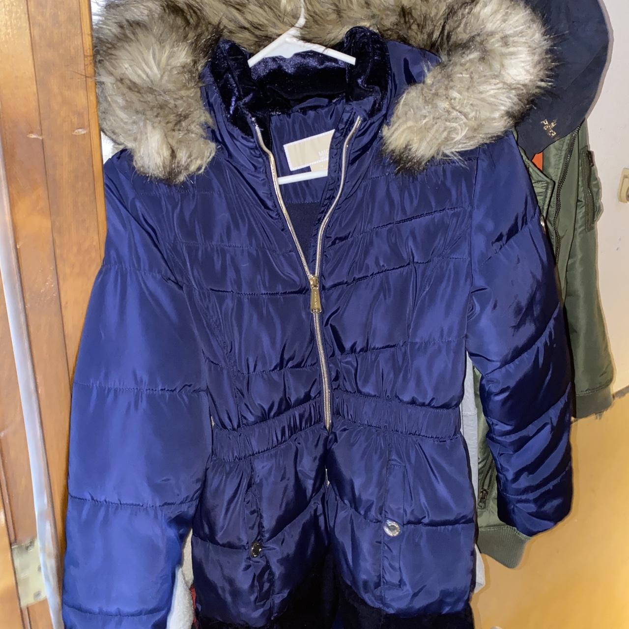 Micheal Kors Women Jacket with fur hood - Depop