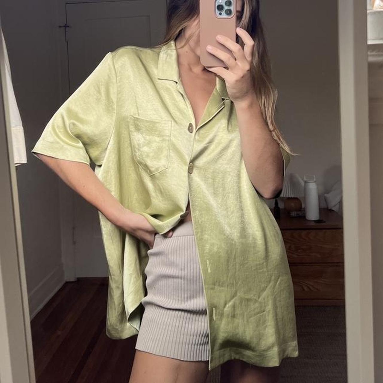 Product Image 1 - Nanushka green satin shirt
Size M
#silkshirt
#nansuhka
#satin
#shortsleeveshirt