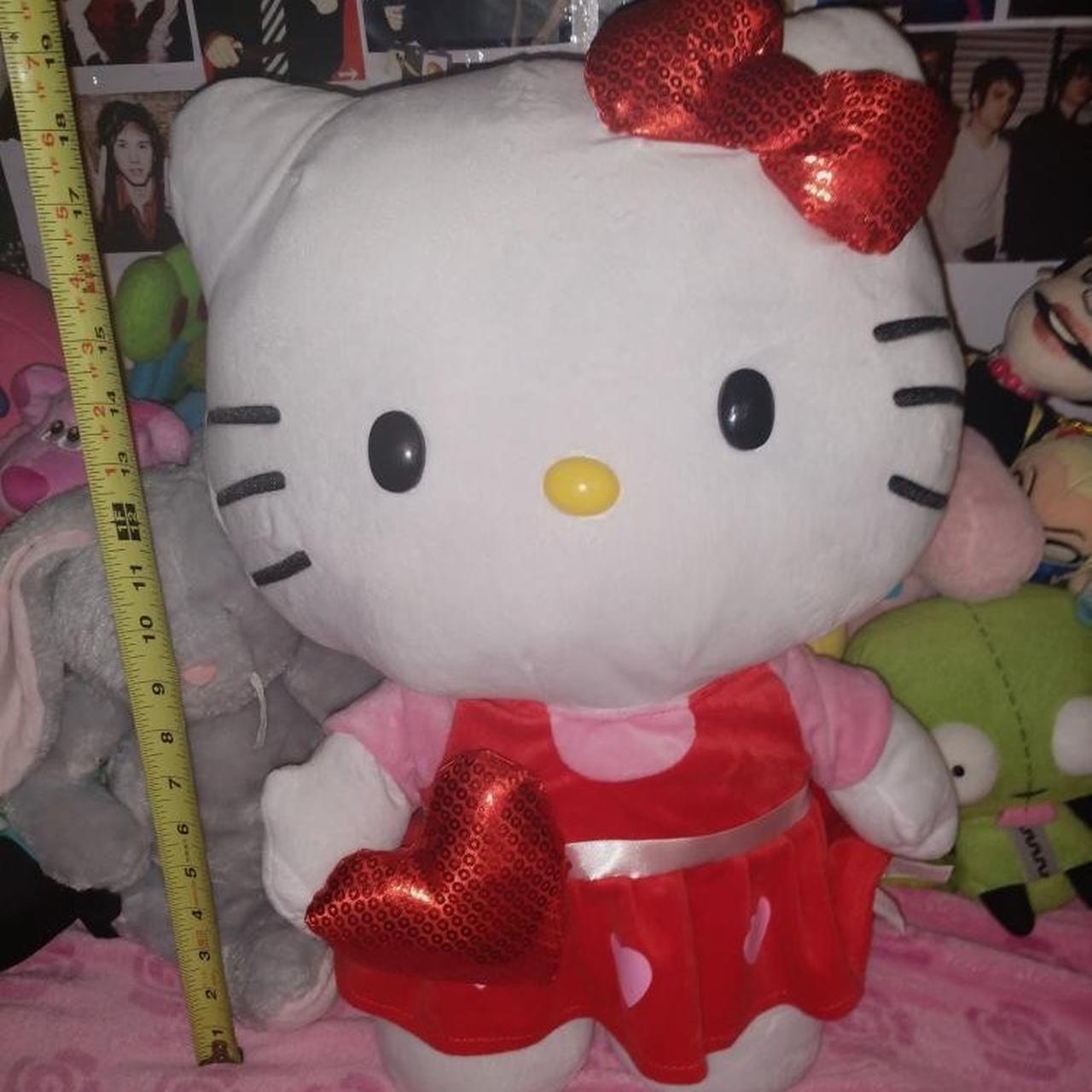 Hello Kitty Valentine's Day Specials! Popshop Live Show! Sanrio